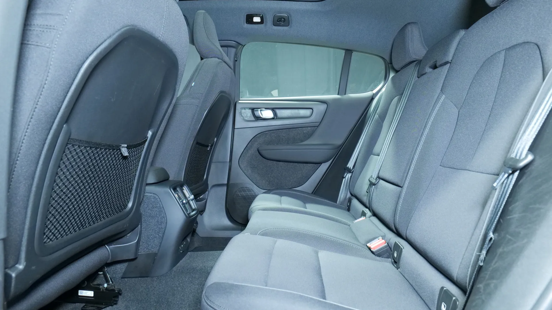 Autokuva 15 - JMN-142