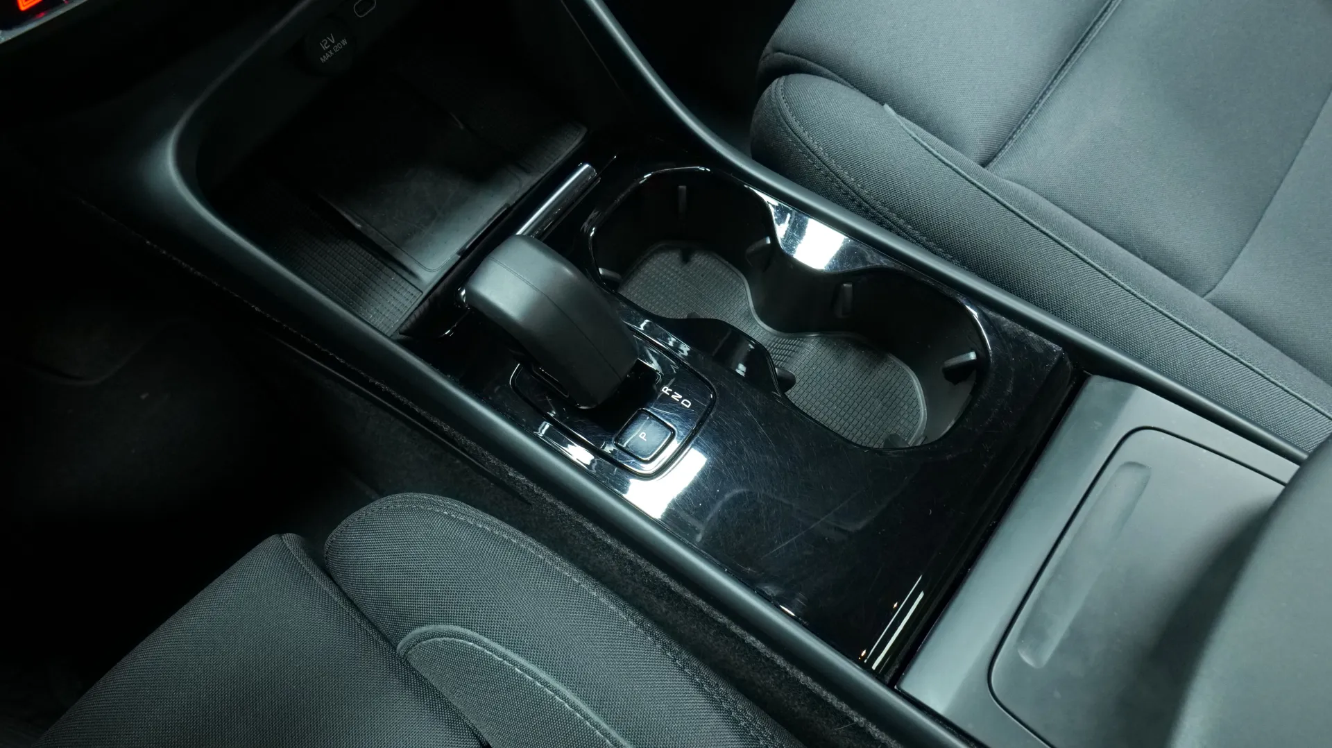 Autokuva 9 - JMN-142