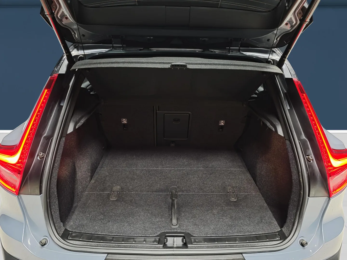 Autokuva 11 - JMP-807