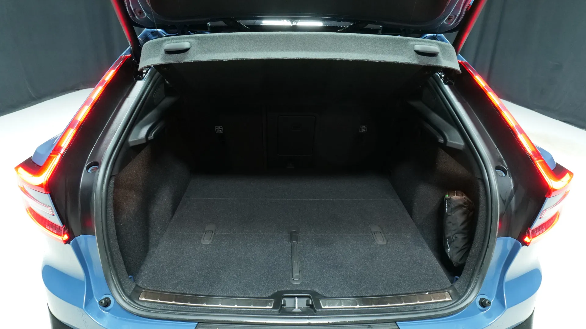 Autokuva 16 - JMT-877