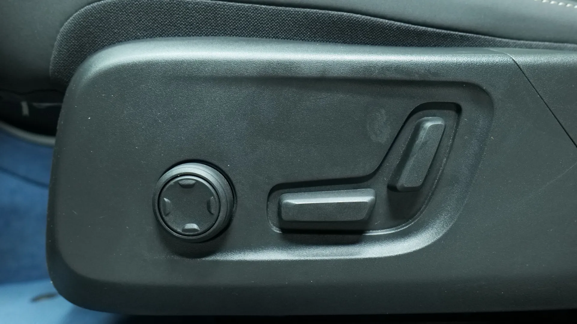 Autokuva 10 - JMT-877