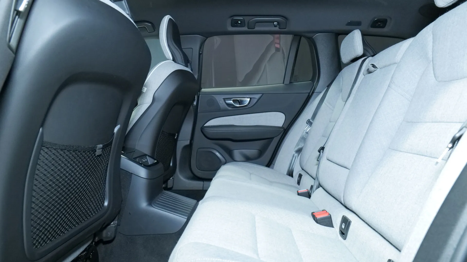 Autokuva 16 - JMU-944