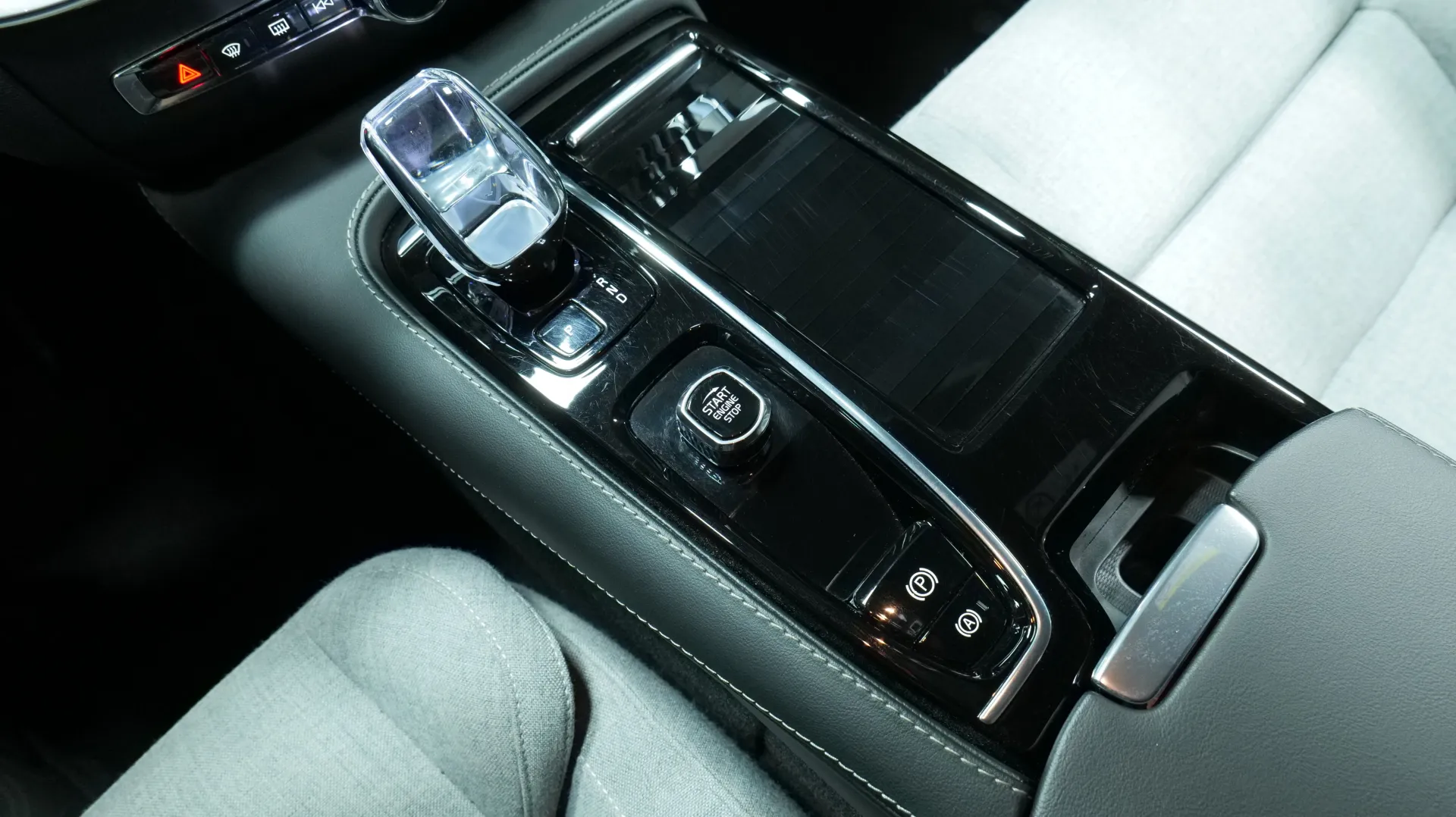 Autokuva 9 - JMU-944