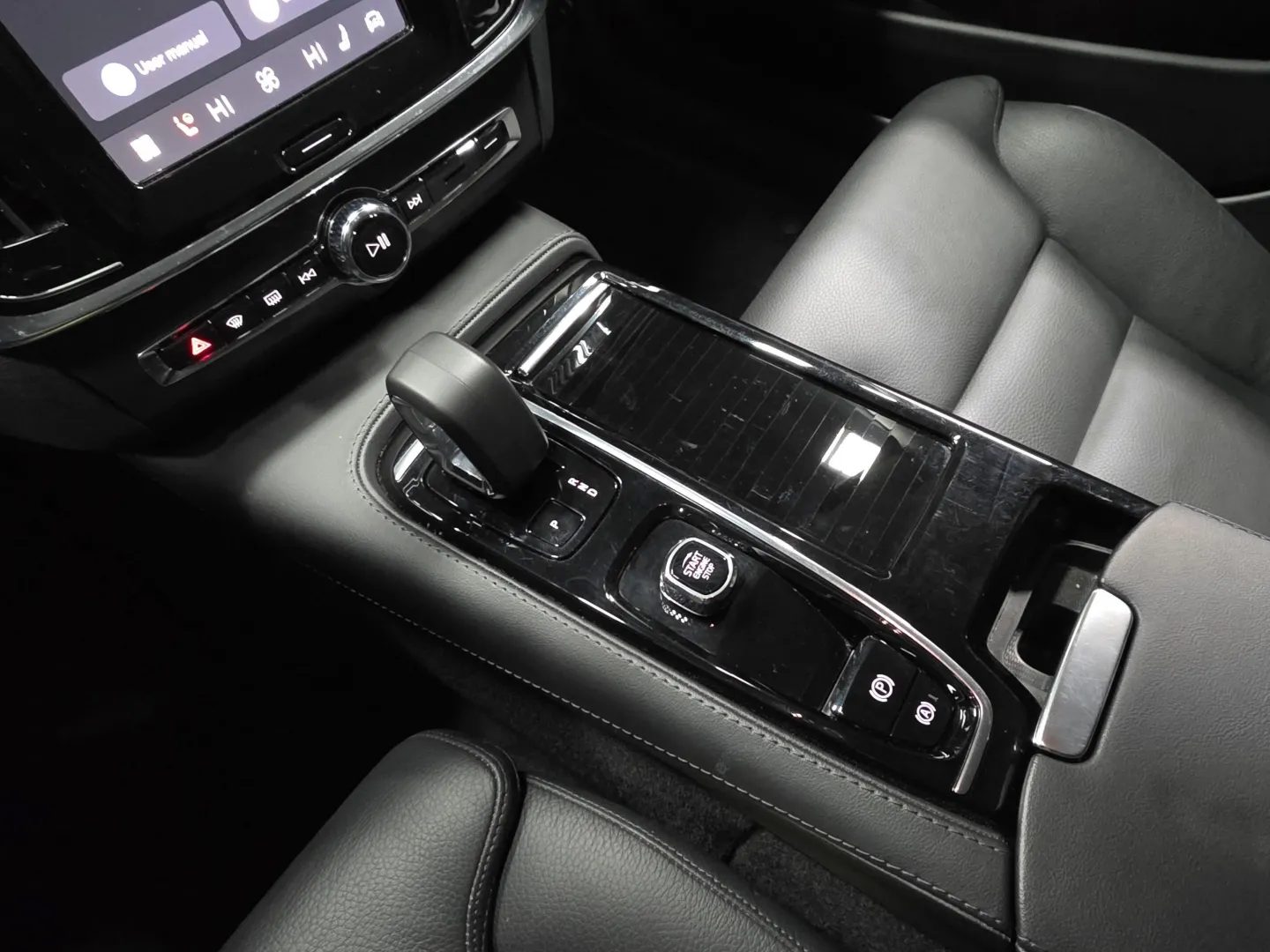 Autokuva 14 - JNE-456