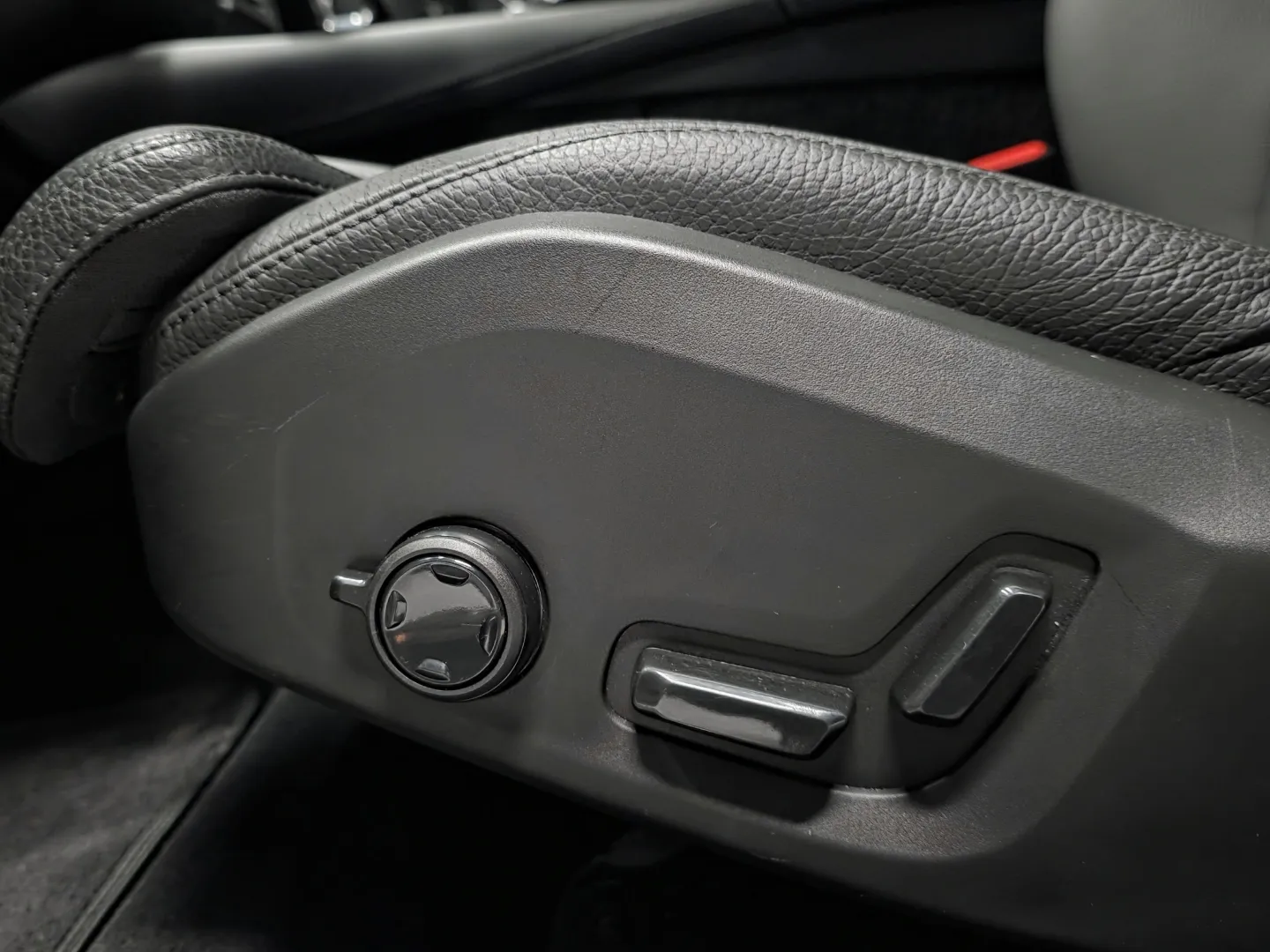 Autokuva 15 - JNE-456