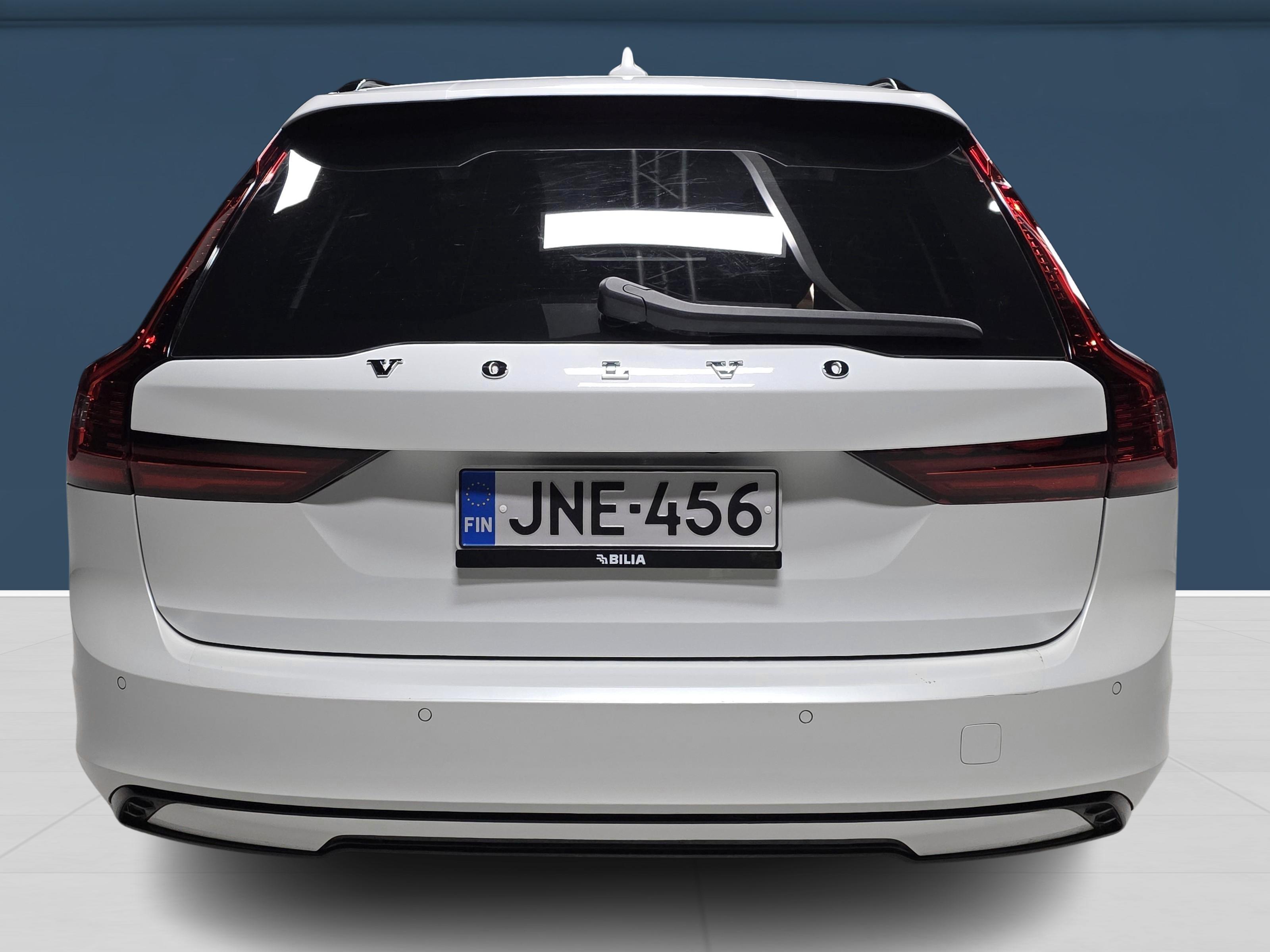 Volvo V90 2024, photo 5/17