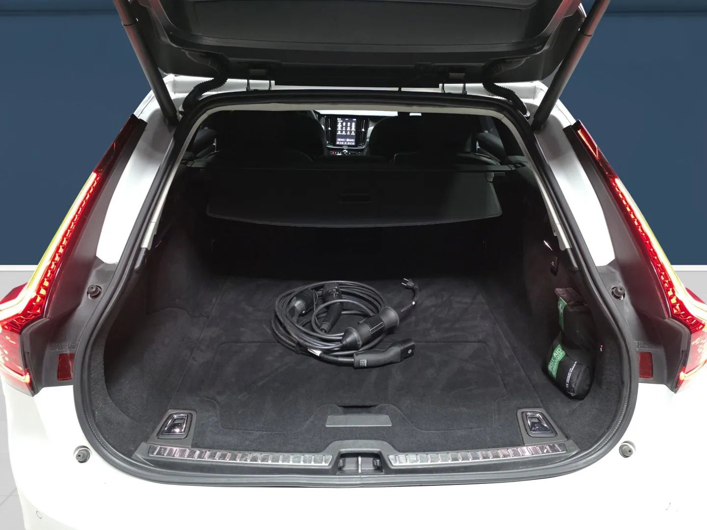 Autokuva 11 - JNE-456