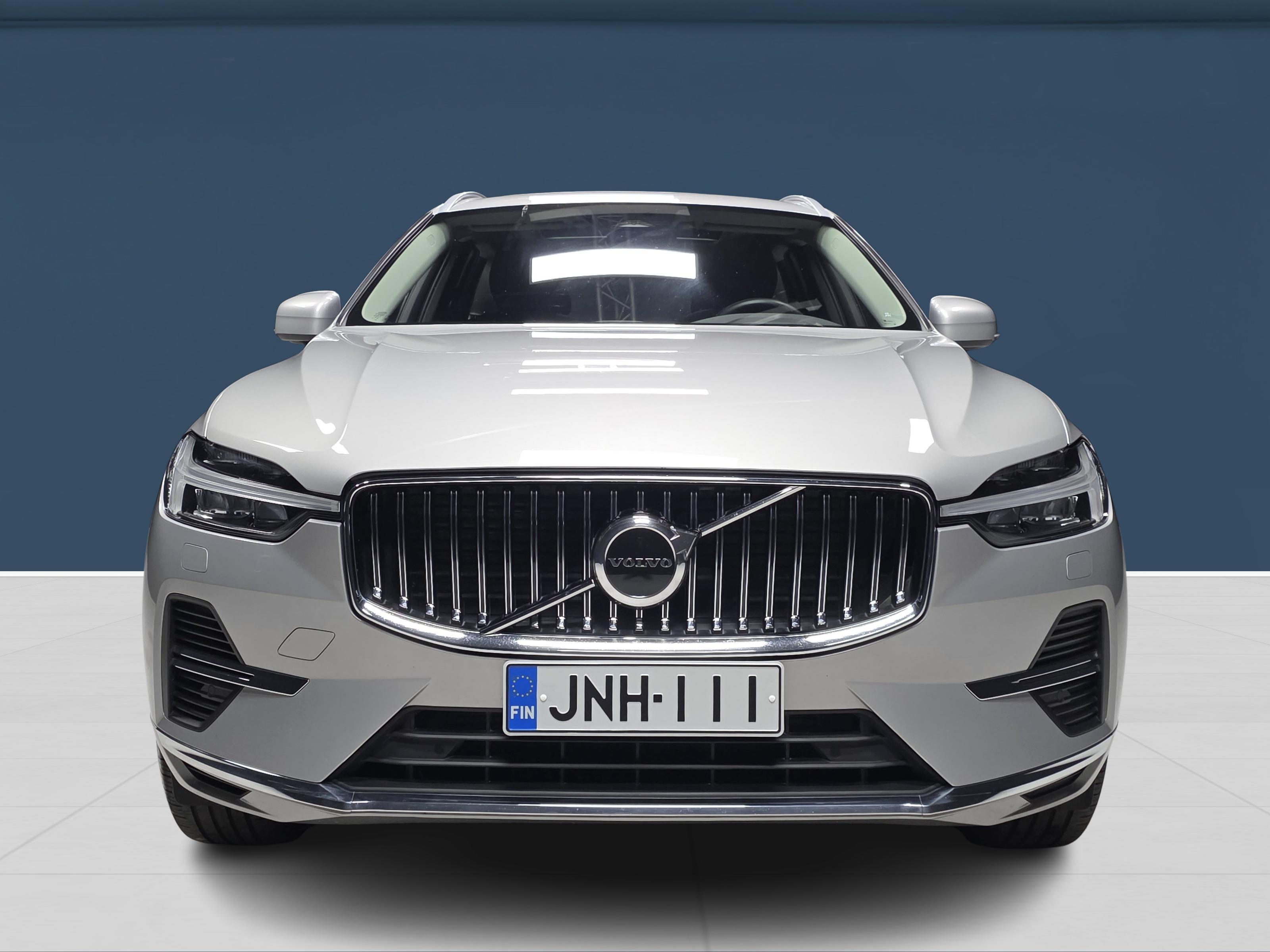Volvo XC60 2025, photo 2/18