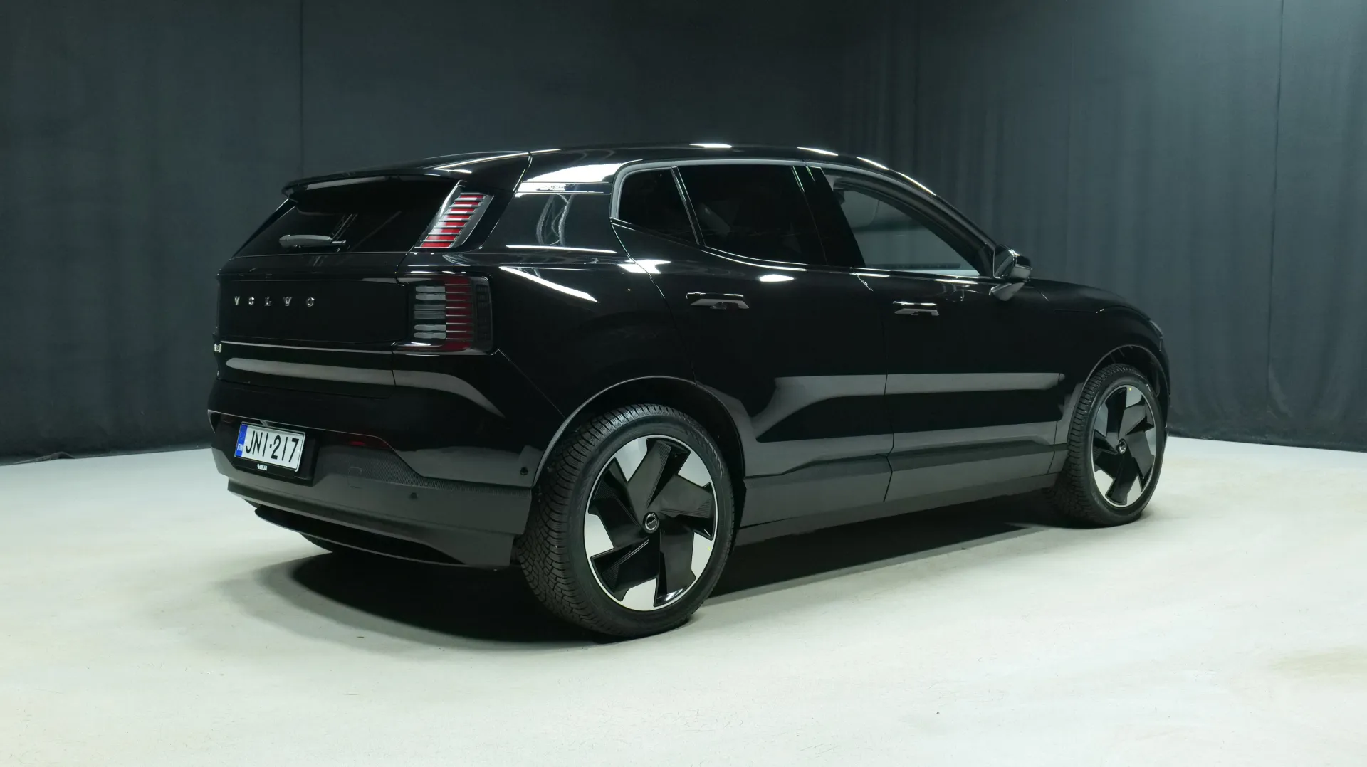 Autokuva 3 - JNI-217