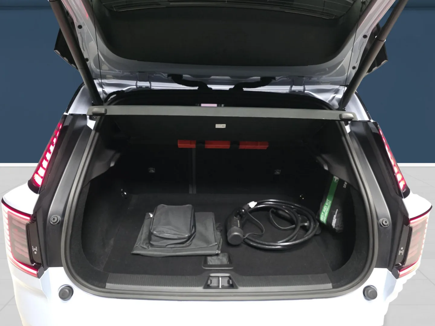 Autokuva 11 - JNI-247