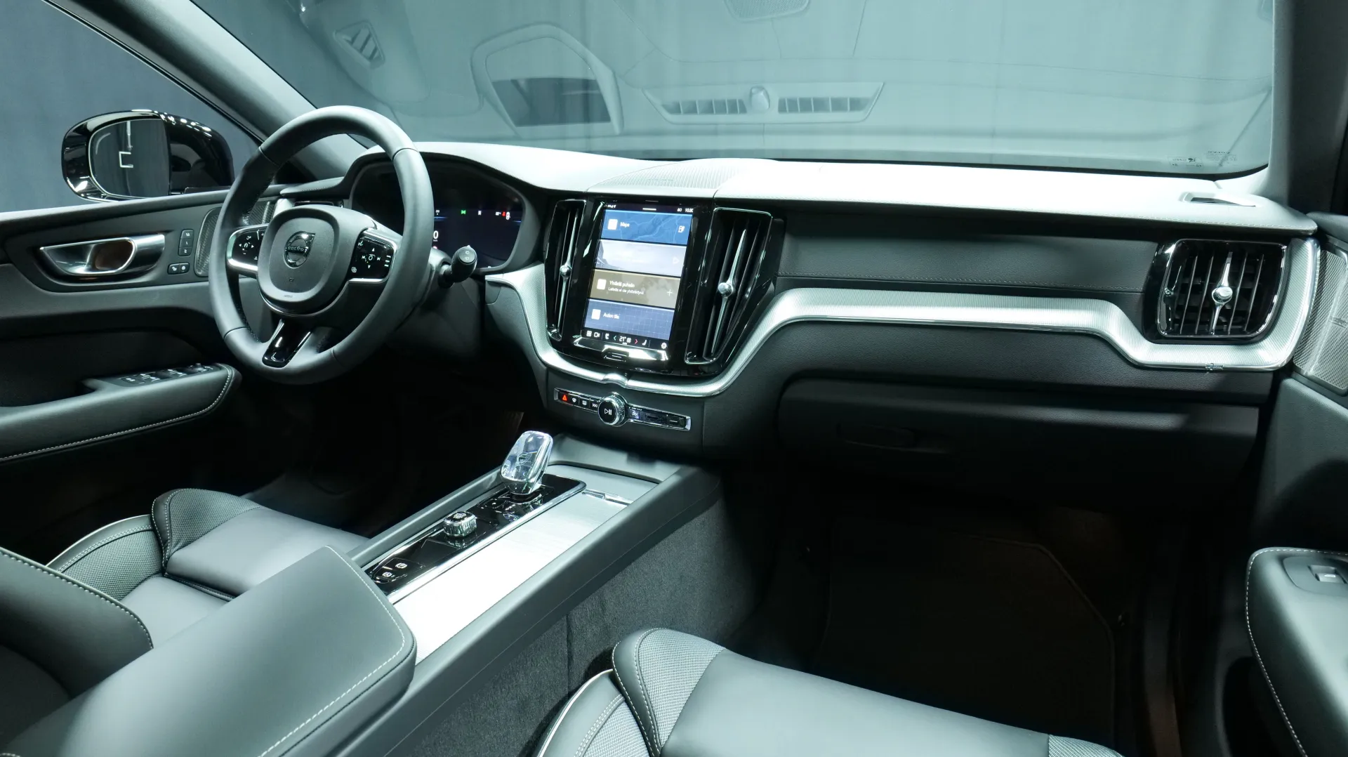 Autokuva 19 - JNM-254