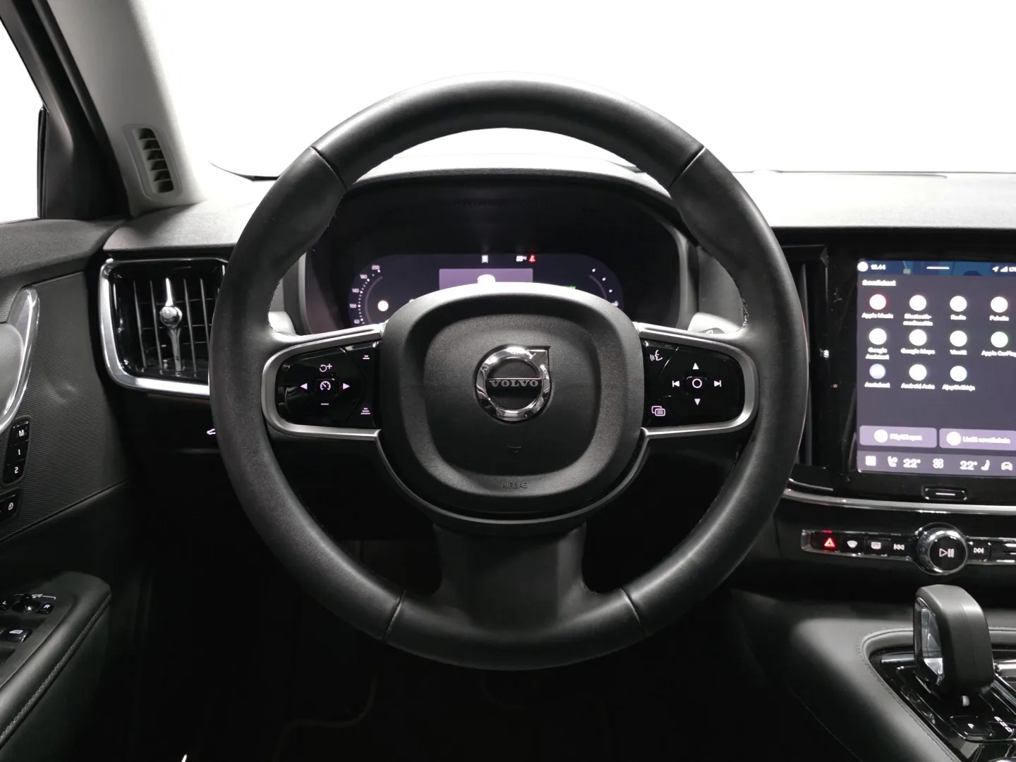 Autokuva 10 - JNN-696