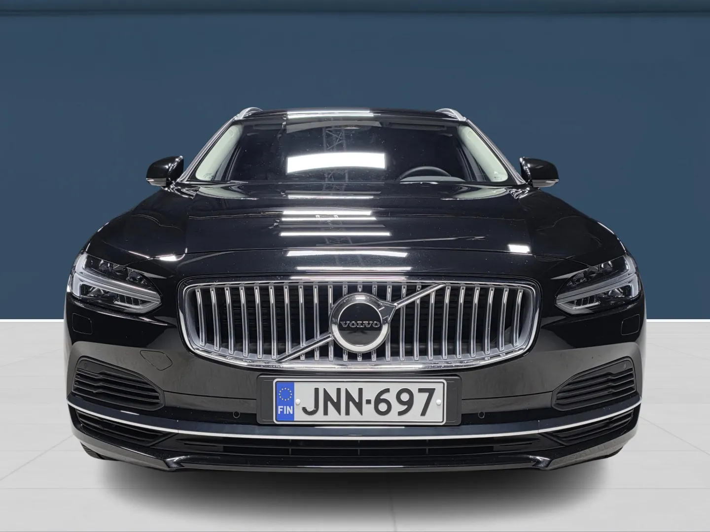 Autokuva 2 - JNN-697