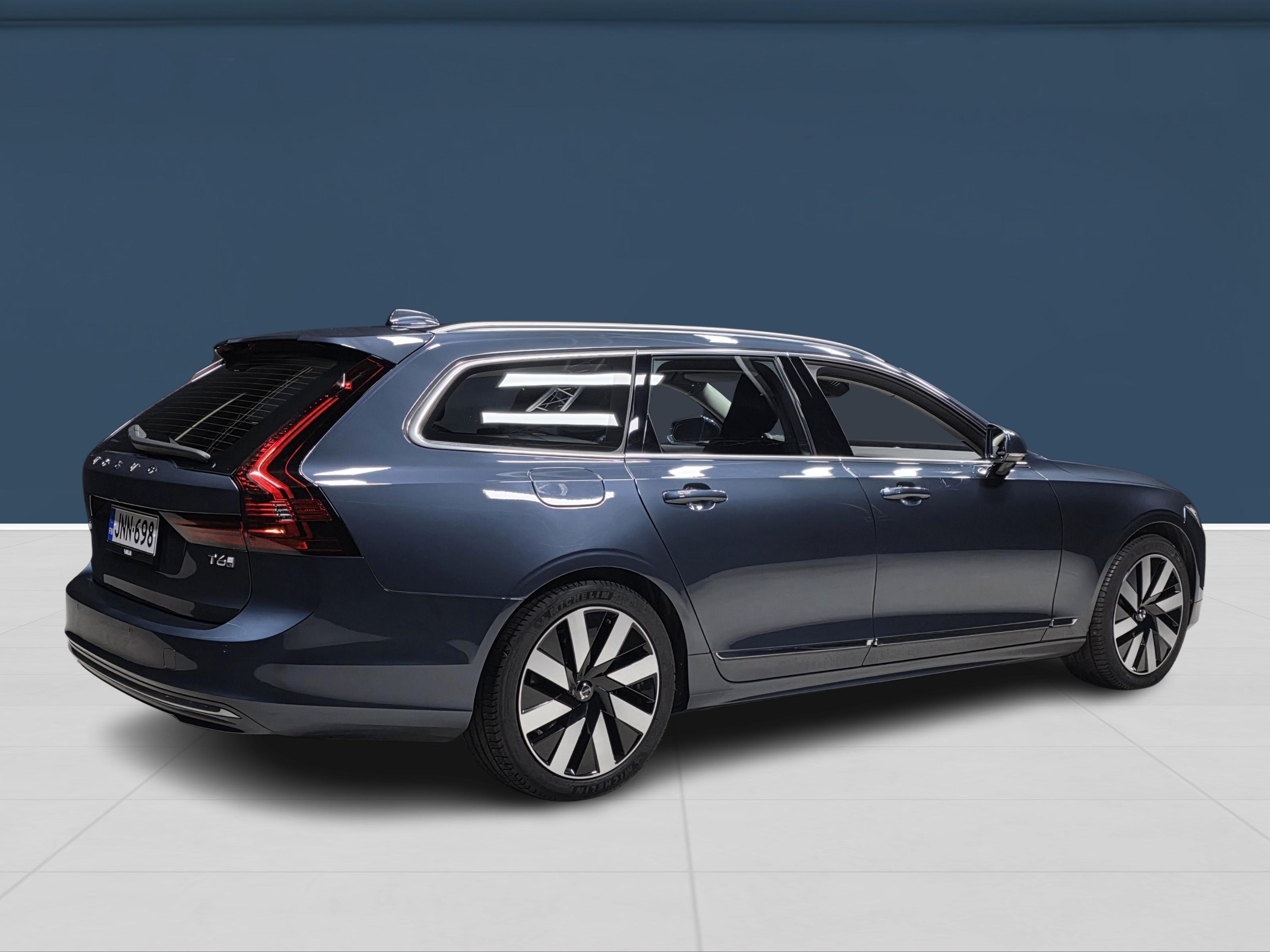 Volvo V90 2025, kuva 4/17