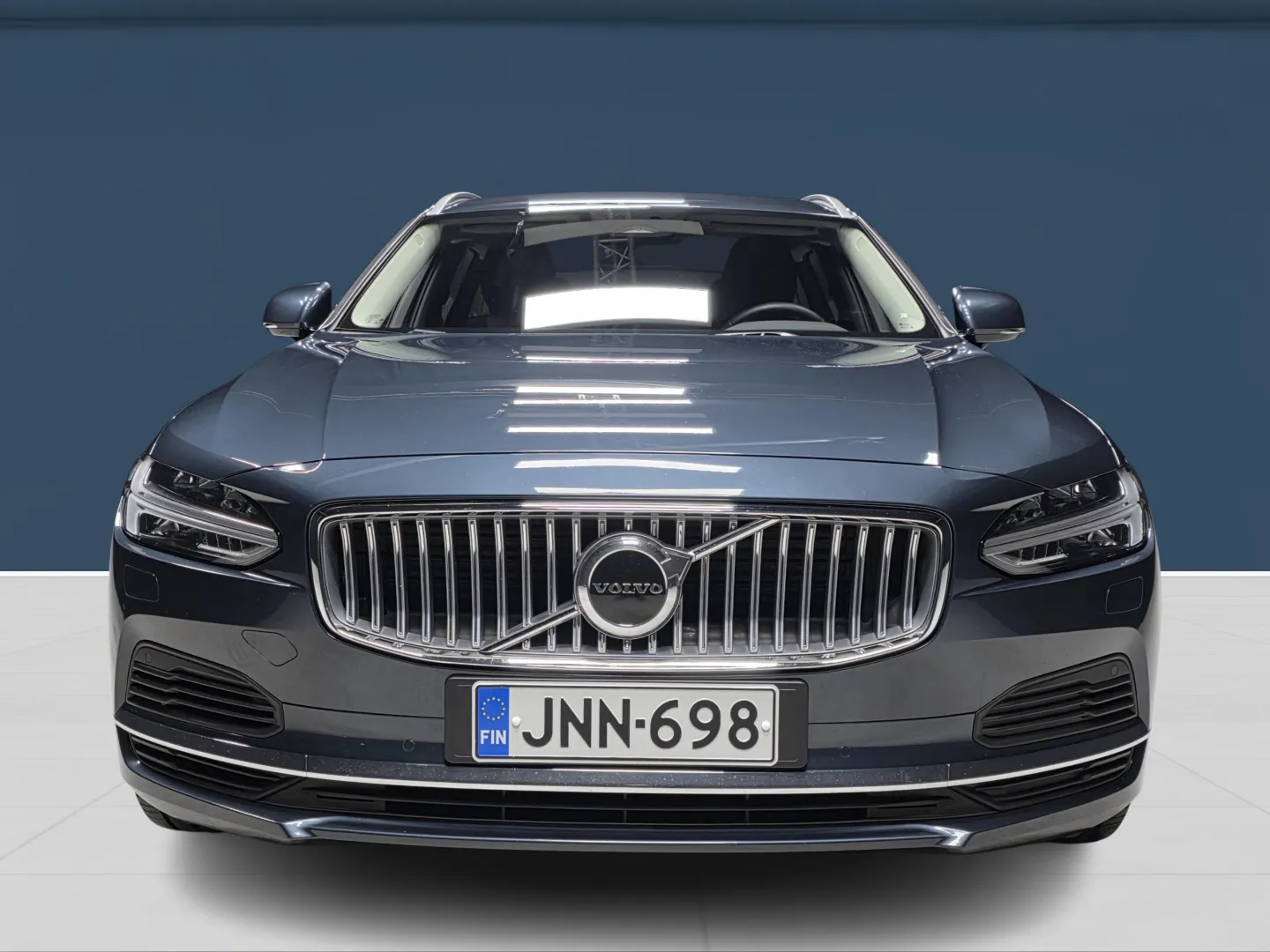 Autokuva 2 - JNN-698
