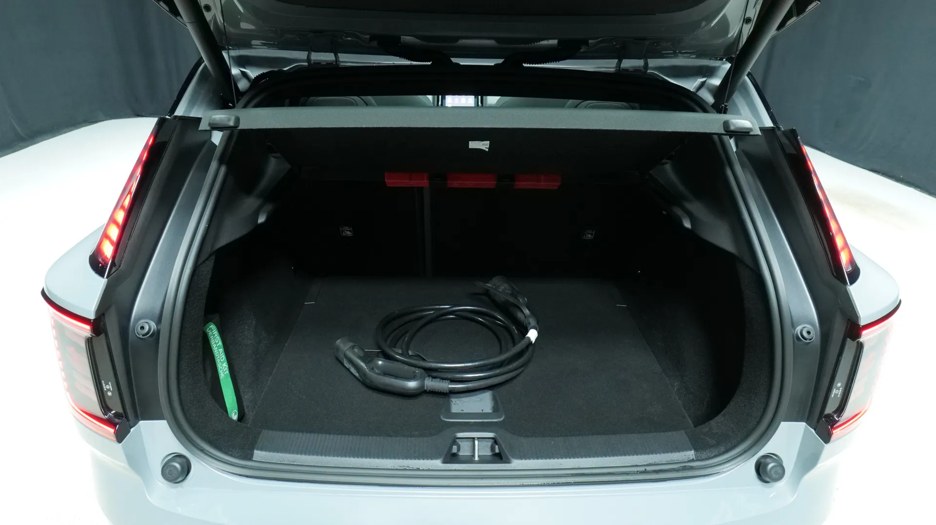 Autokuva 16 - JNO-175