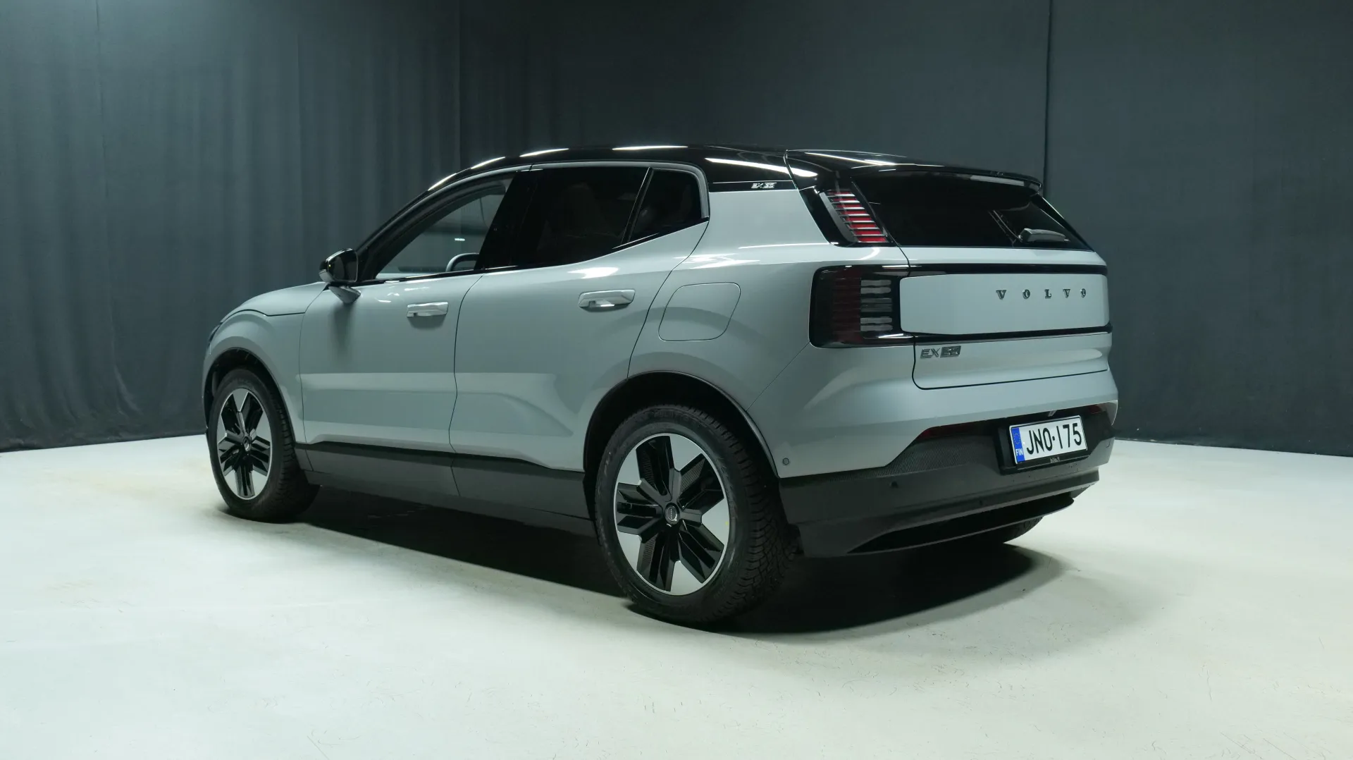 Autokuva 2 - JNO-175