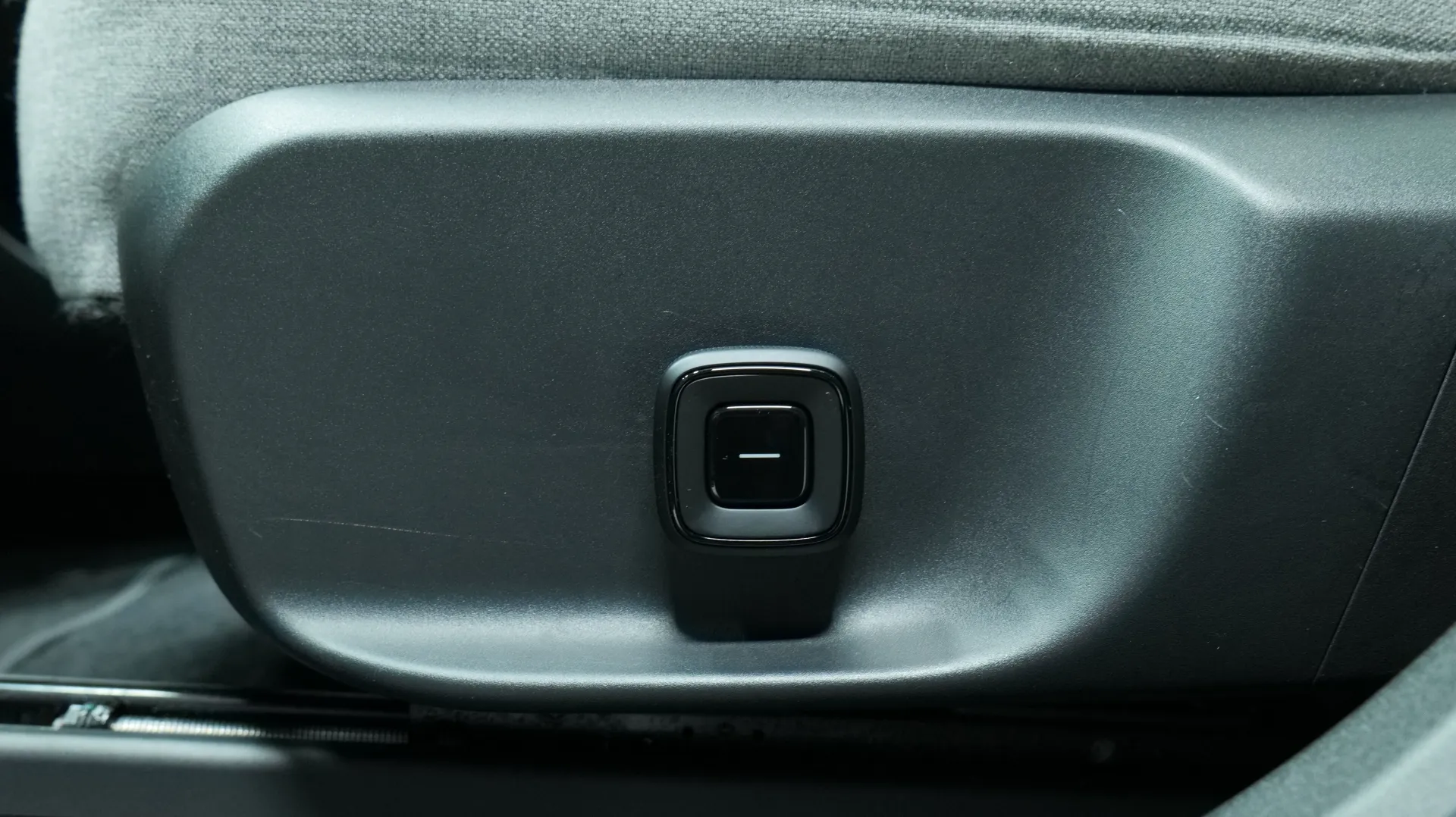 Autokuva 10 - JNO-175