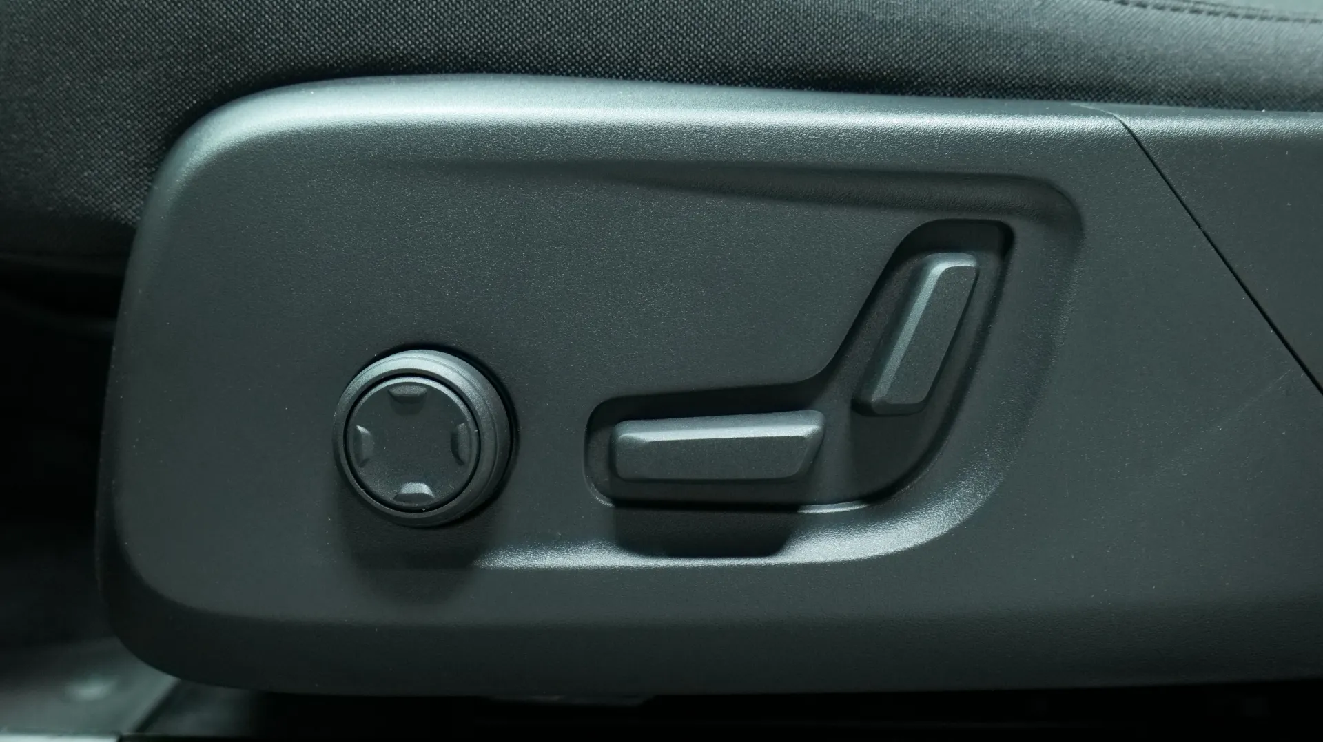 Autokuva 11 - JNT-265