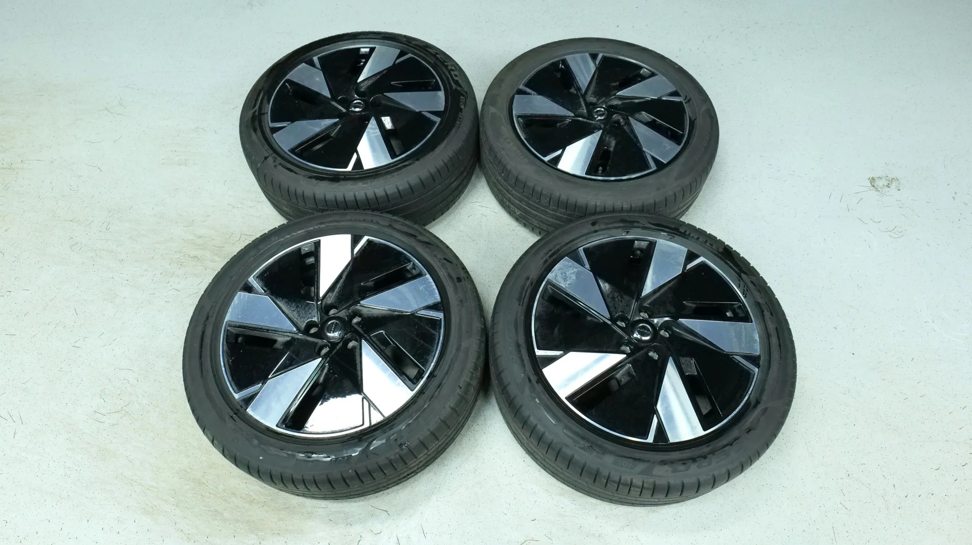 Autokuva 19 - JNT-265