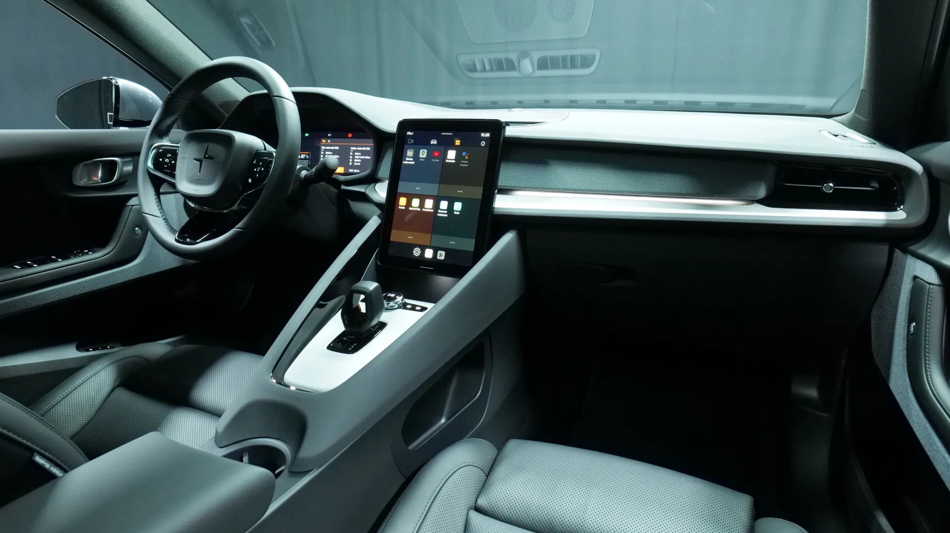 Autokuva 18 - JNT-570