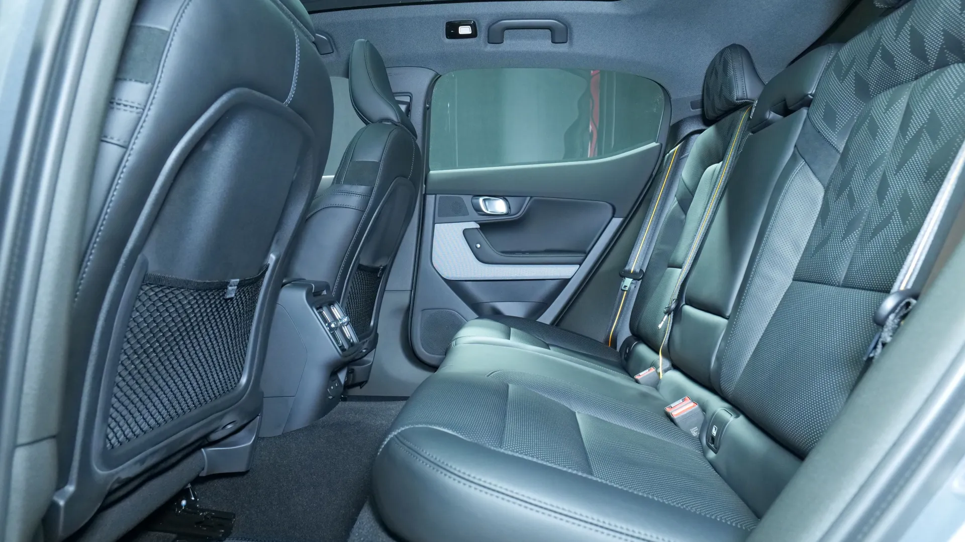 Autokuva 15 - JNT-570