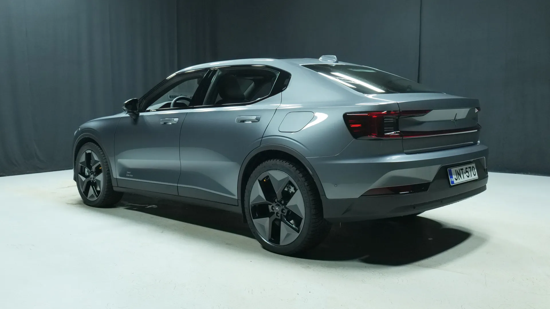 Autokuva 2 - JNT-570