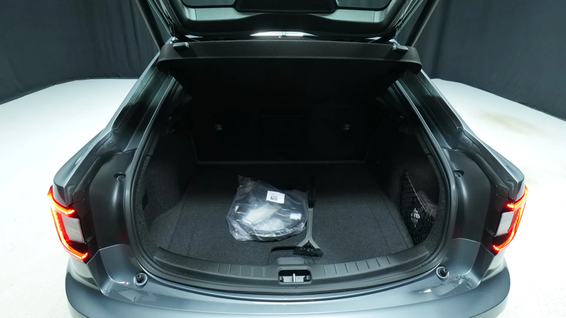 Autokuva 16 - JNT-570