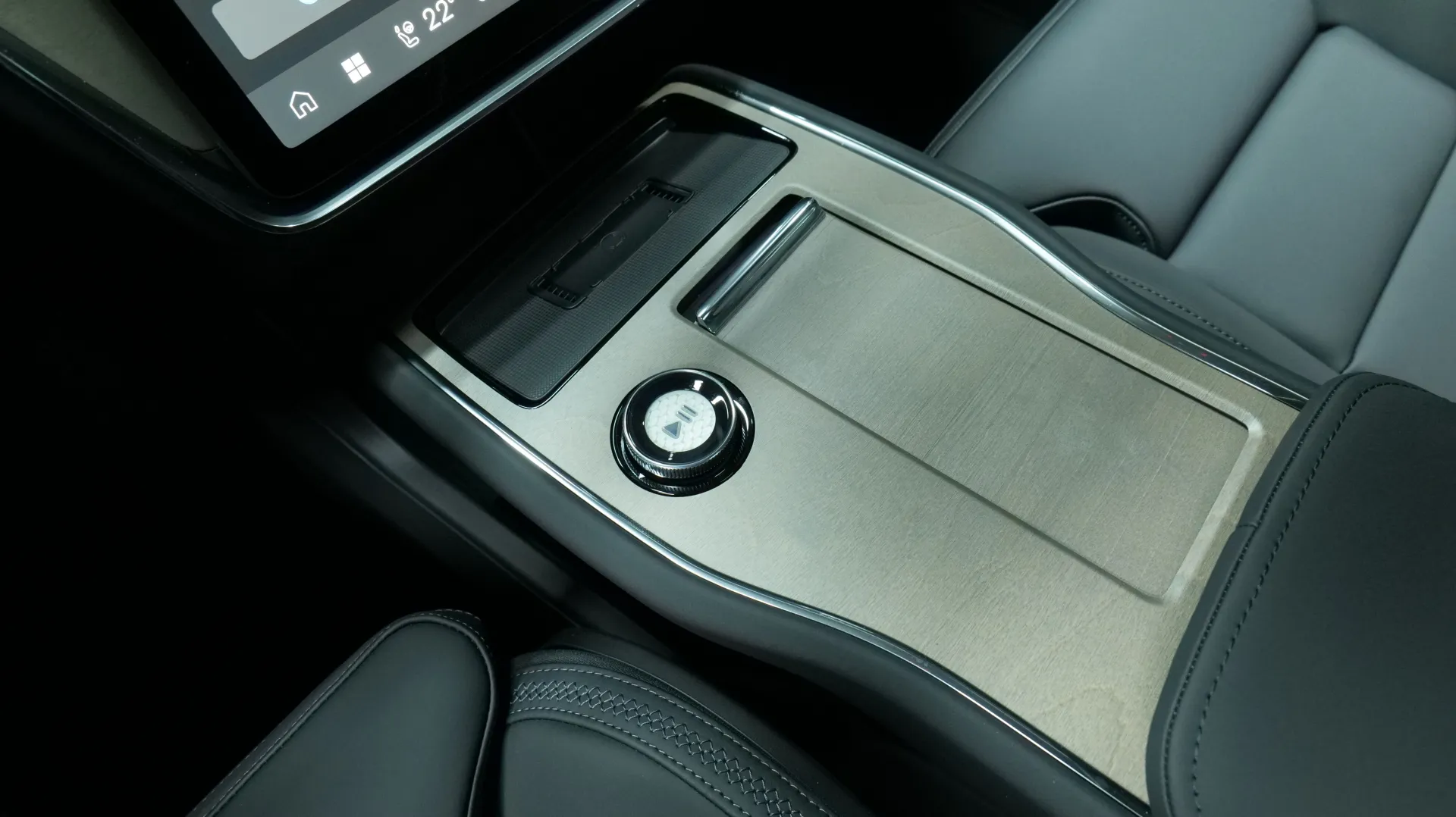 Autokuva 9 - JNT-642