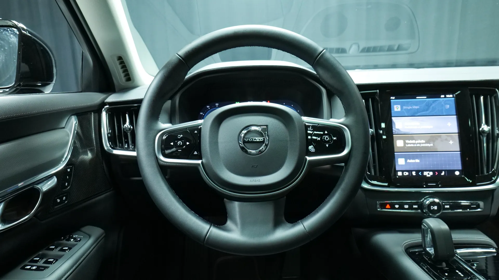 Autokuva 15 - JNU-916