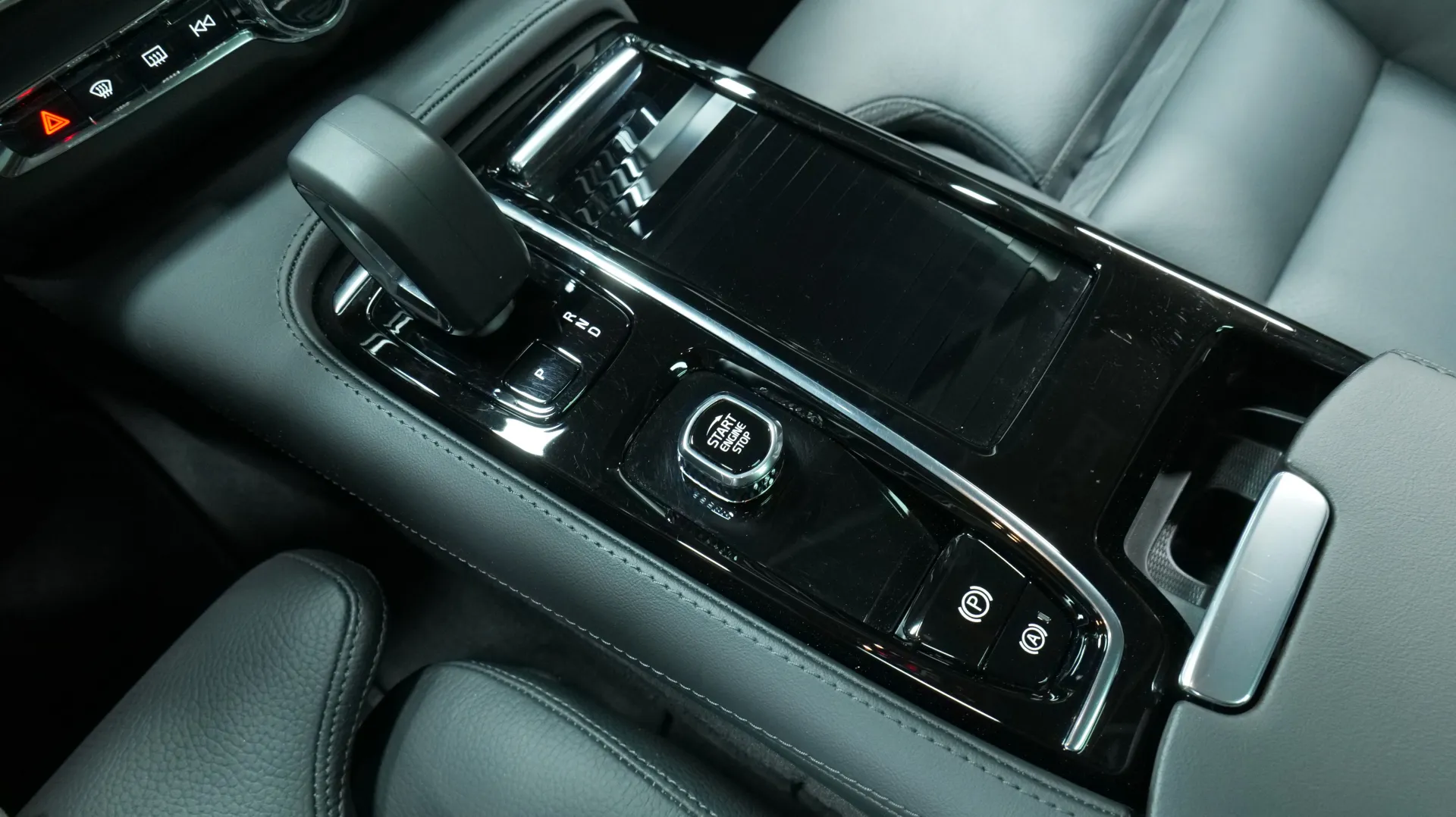 Autokuva 9 - JNU-916