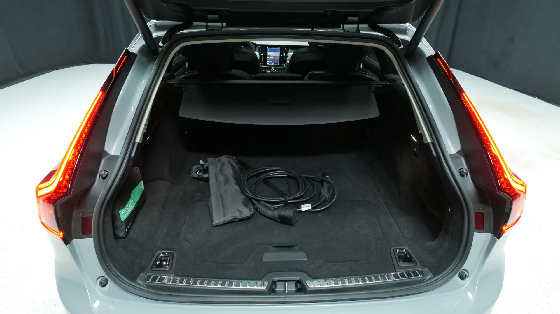 Autokuva 17 - JNU-916