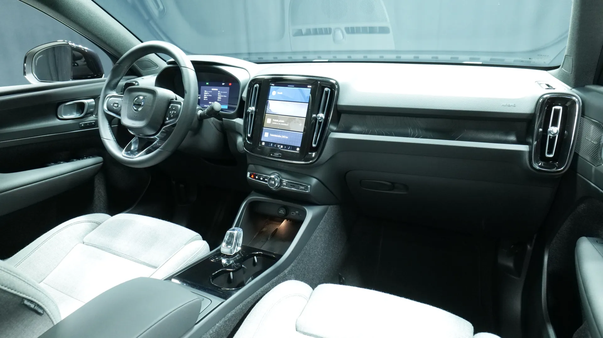 Autokuva 19 - JNY-764