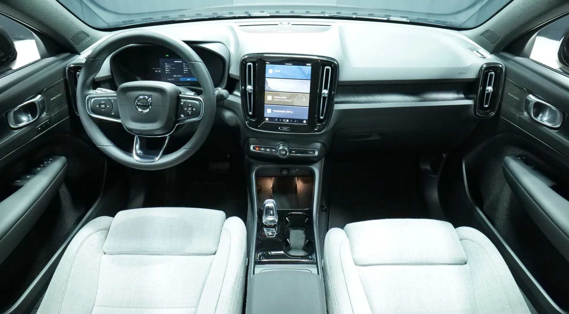 Autokuva 14 - JNY-764