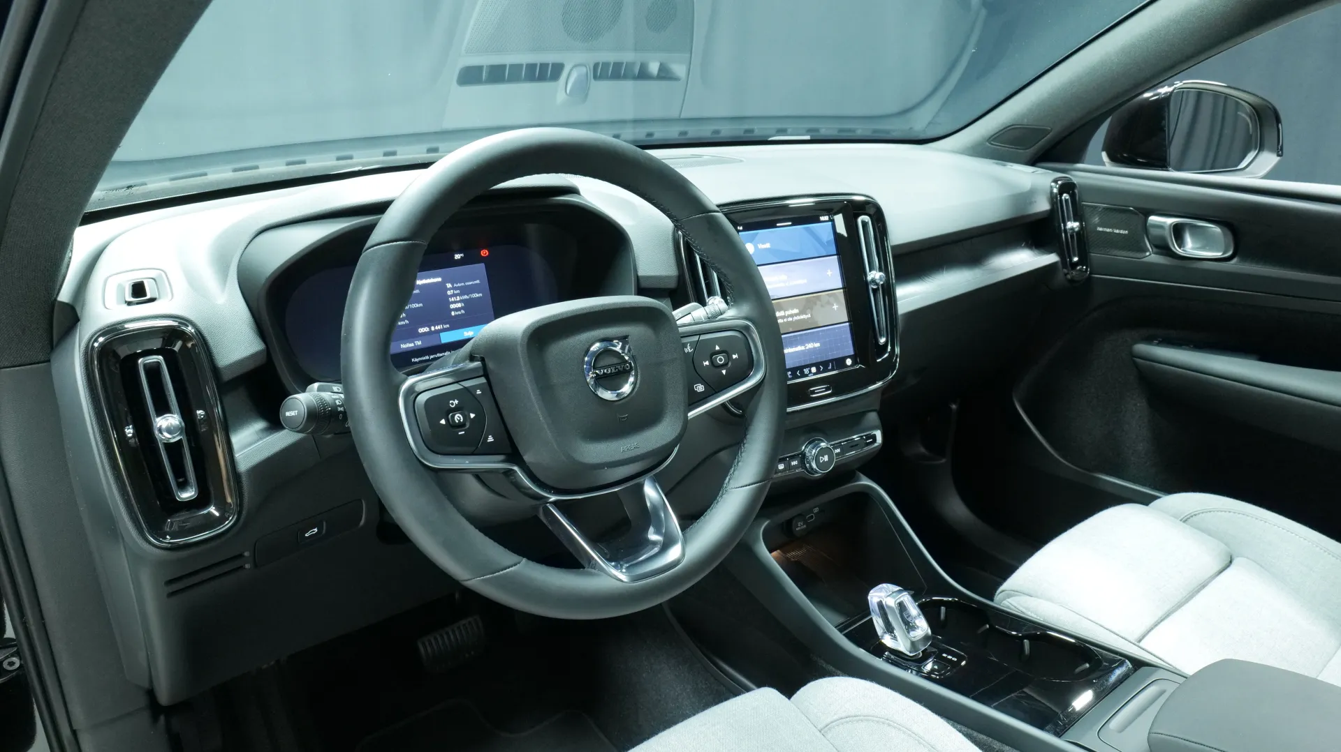 Autokuva 13 - JNY-764