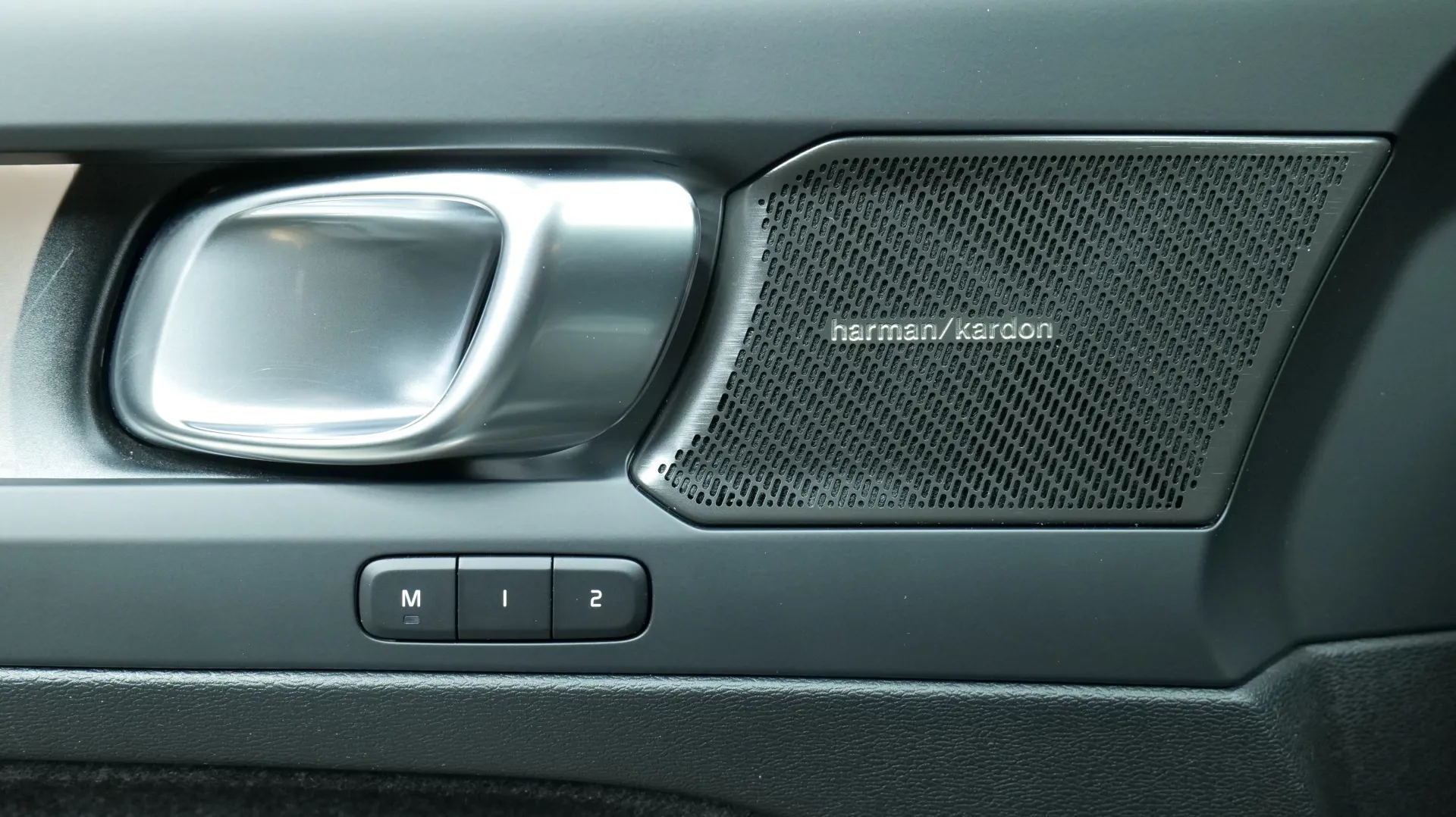 Autokuva 10 - JNY-764