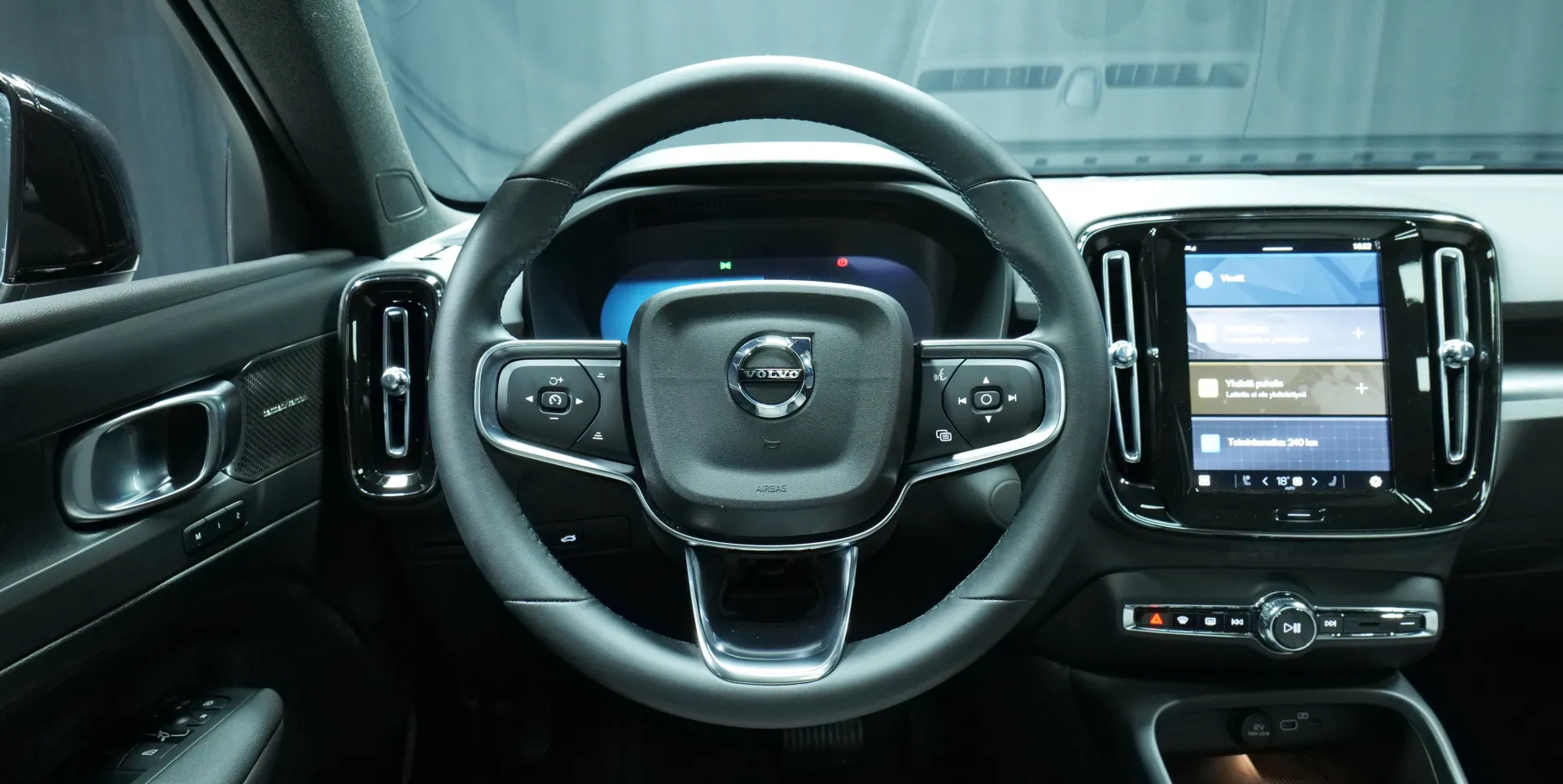 Autokuva 15 - JNY-764