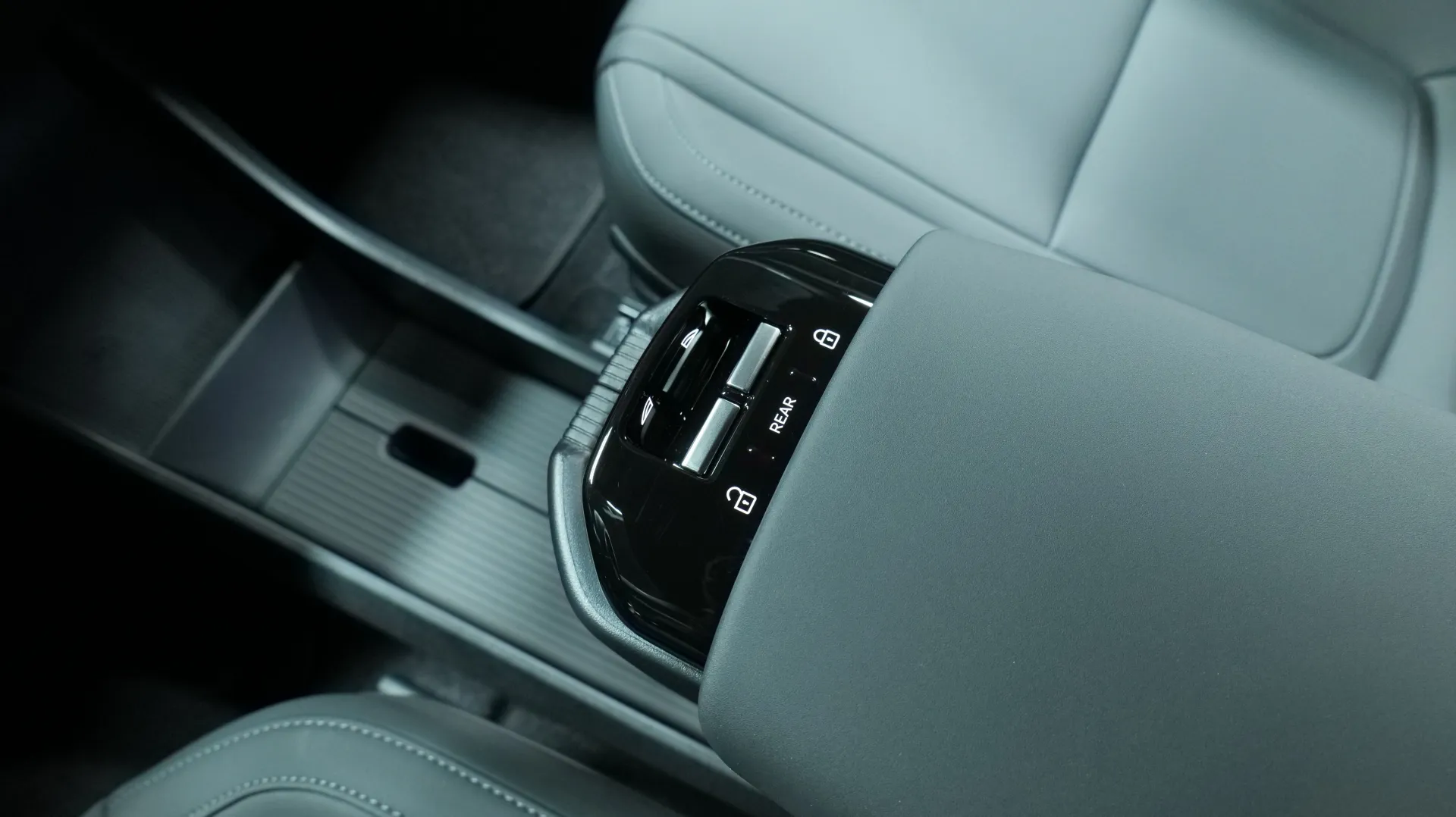 Autokuva 7 - JNZ-543