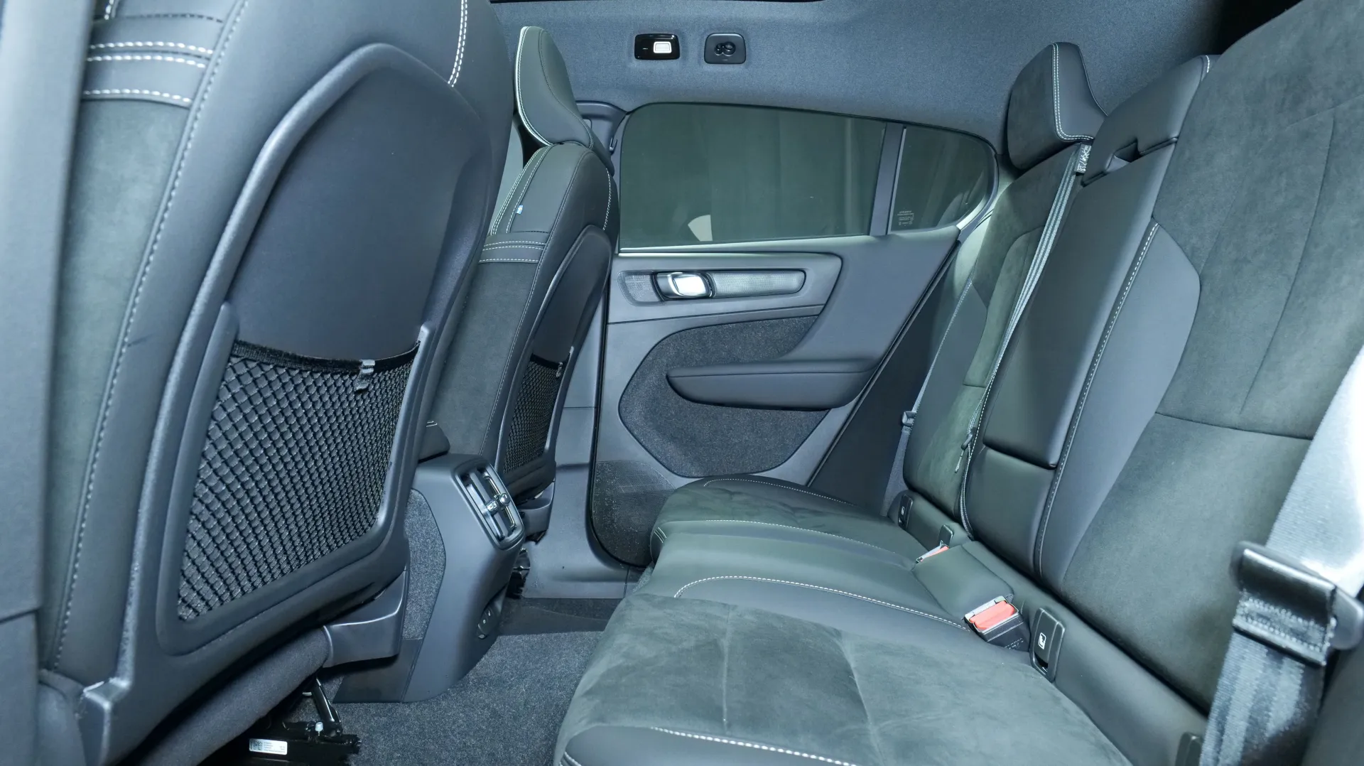 Autokuva 16 - JOB-876