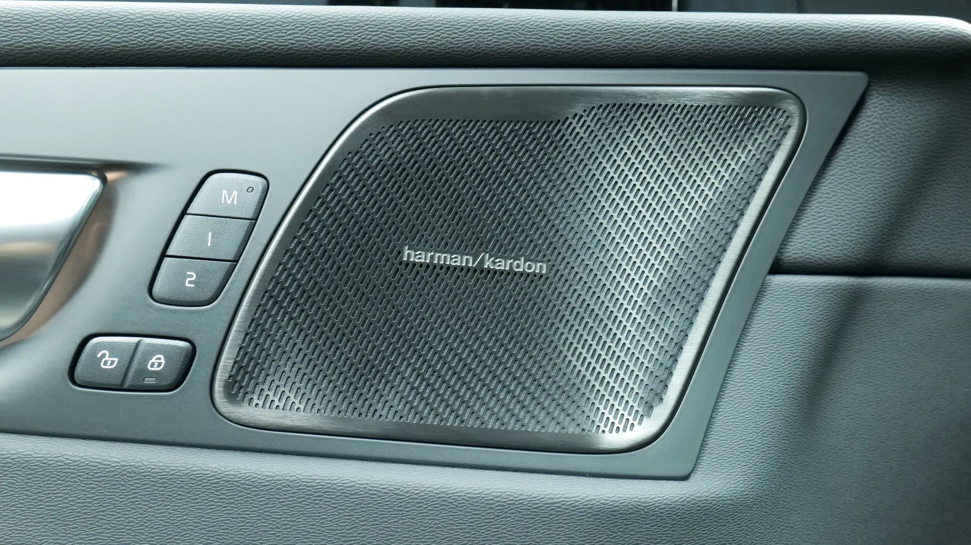 Autokuva 10 - JOG-919