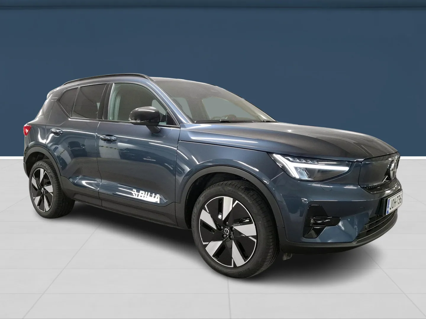 Autokuva 3 - JOH-736