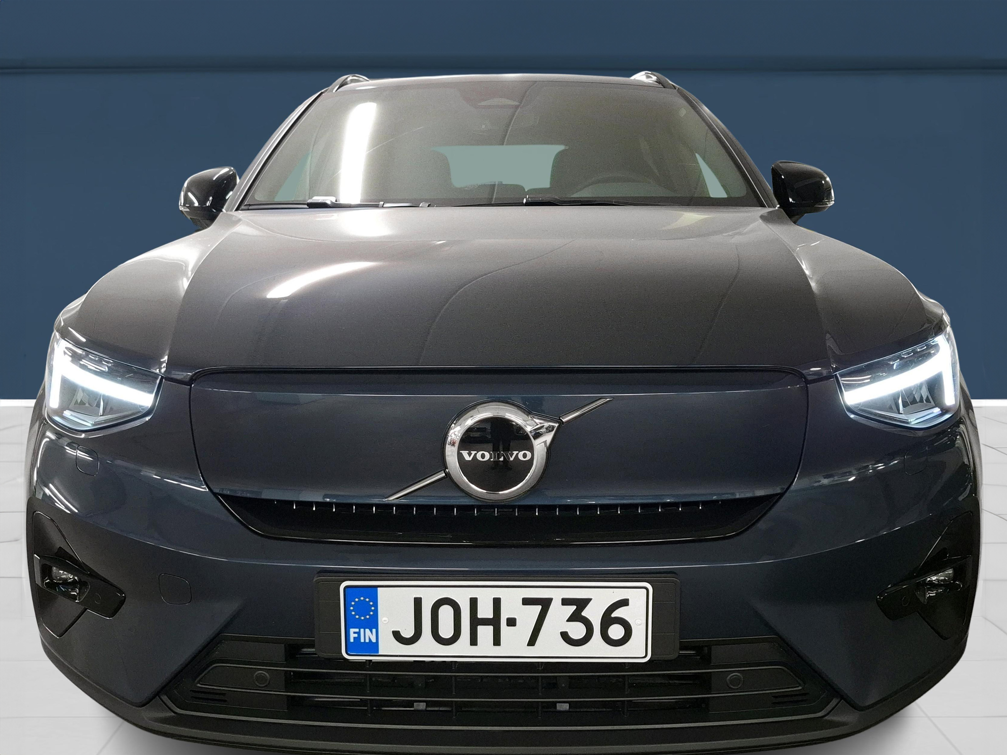 Volvo EX40 Single Plus 2026, photo 2/11