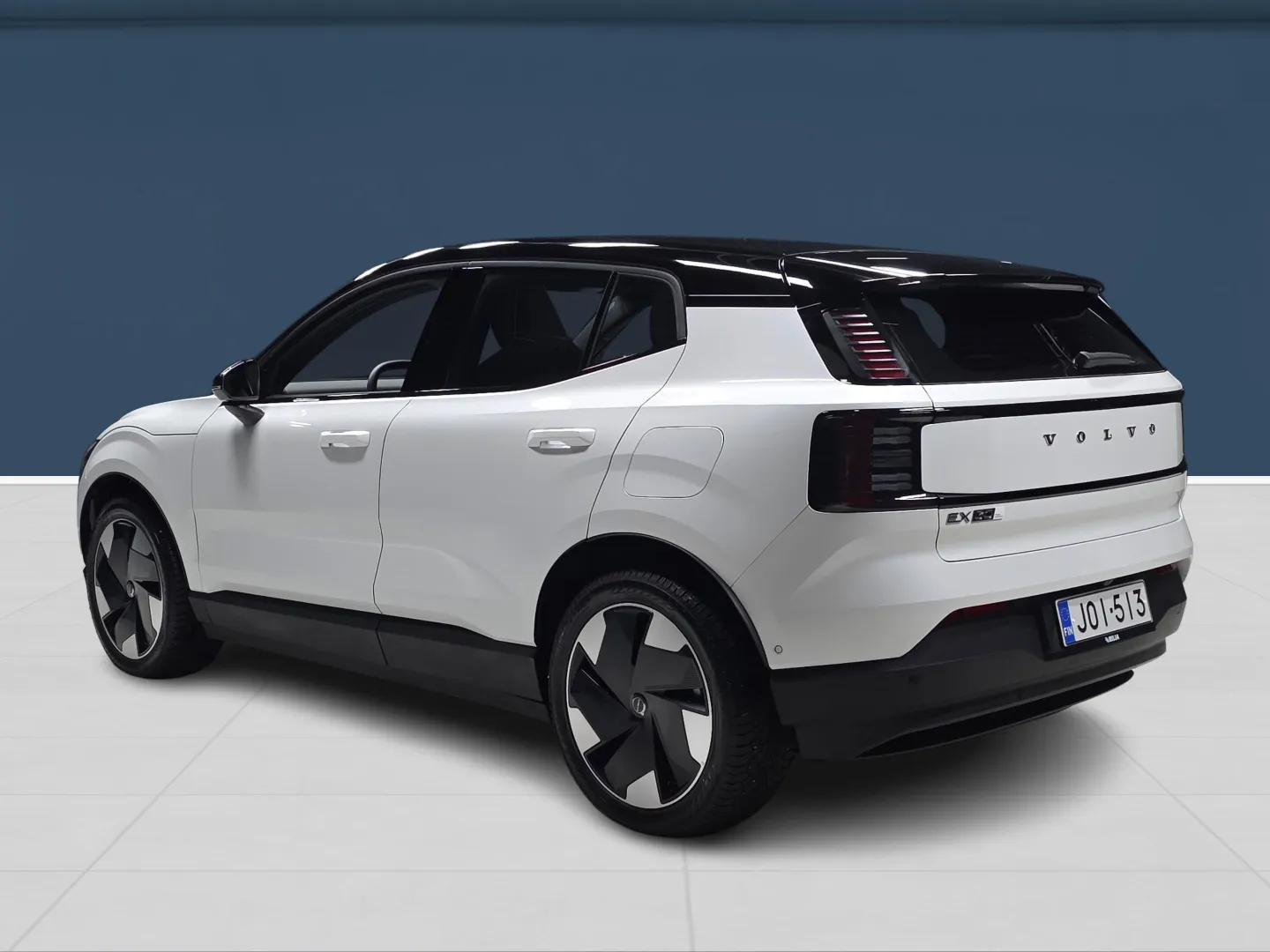 Autokuva 6 - JOI-513