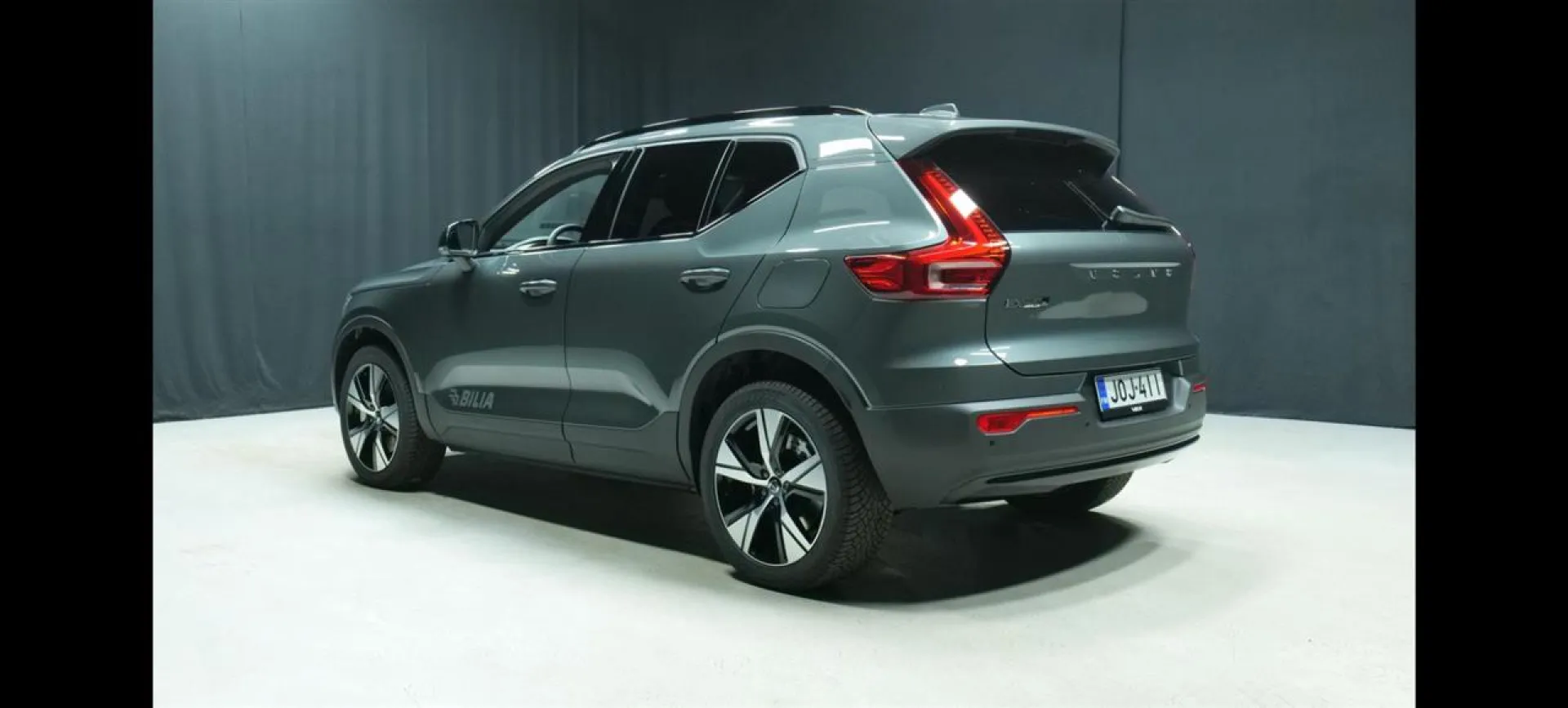 Autokuva 2 - JOJ-411