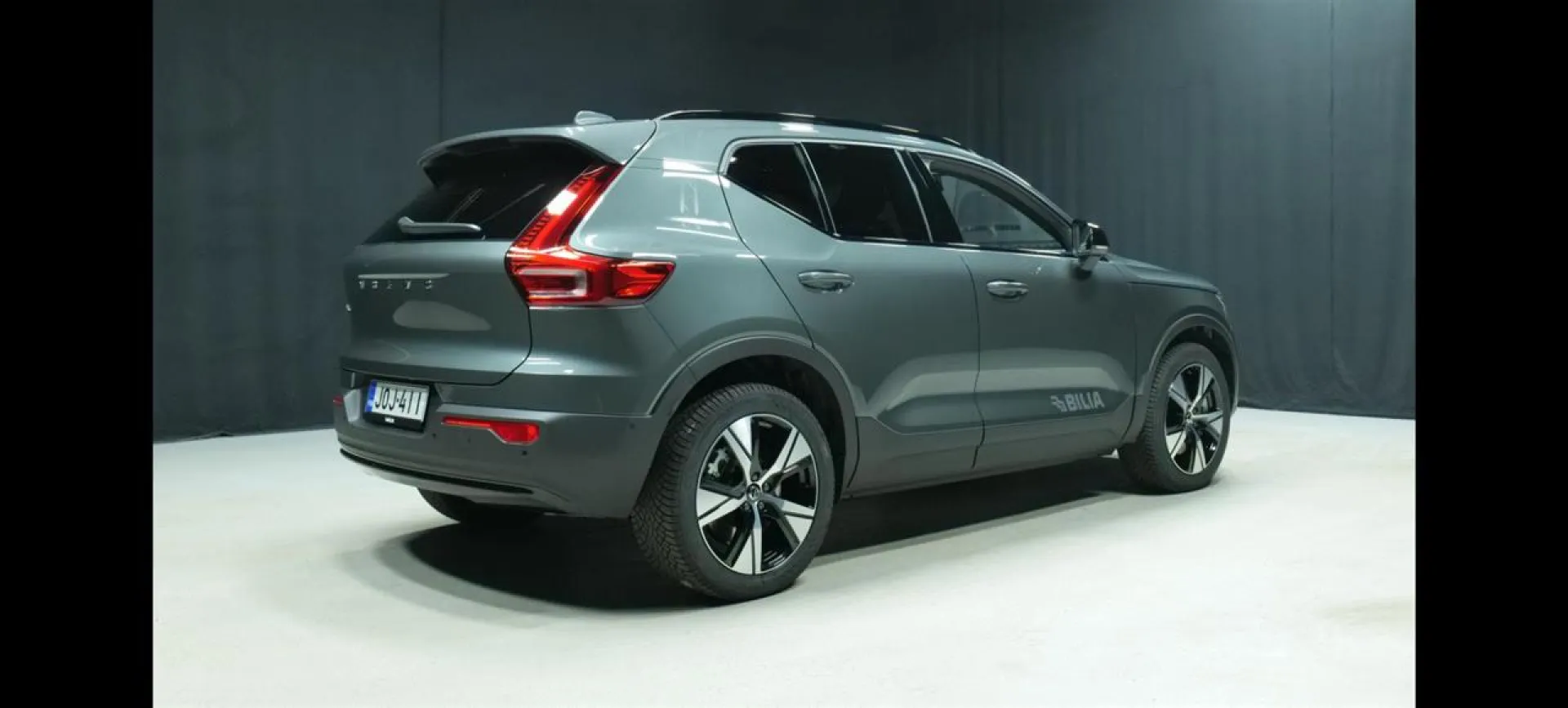 Autokuva 3 - JOJ-411