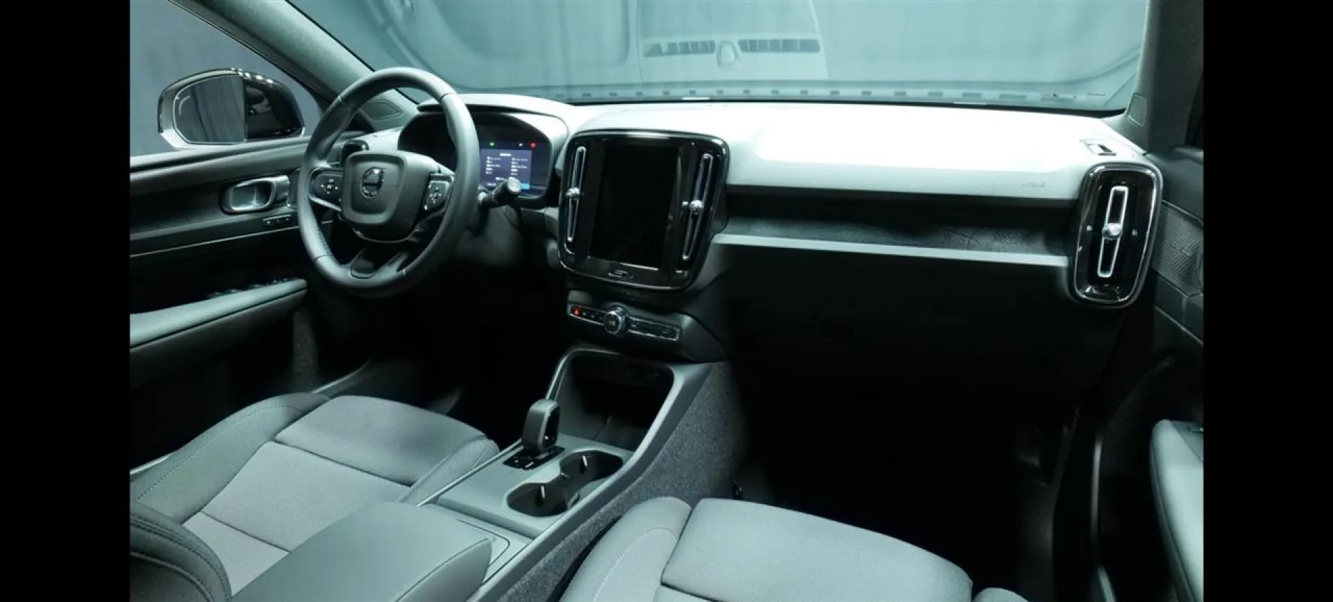 Autokuva 15 - JOJ-411