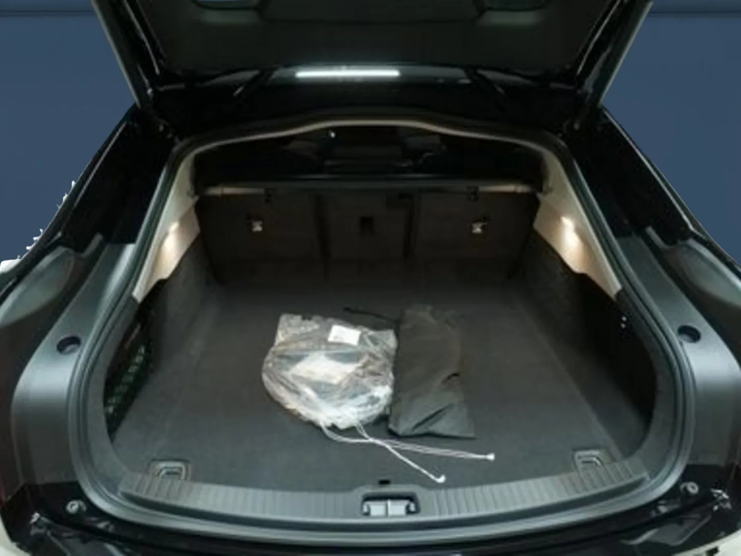 Autokuva 11 - JOL-743