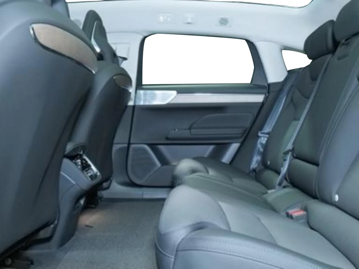 Autokuva 9 - JOL-743