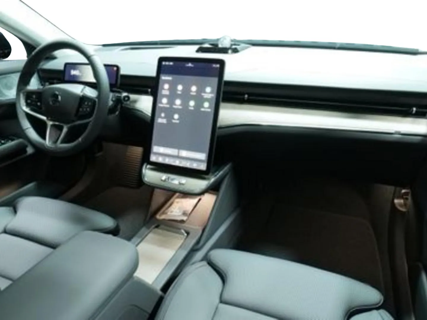 Autokuva 13 - JOL-743