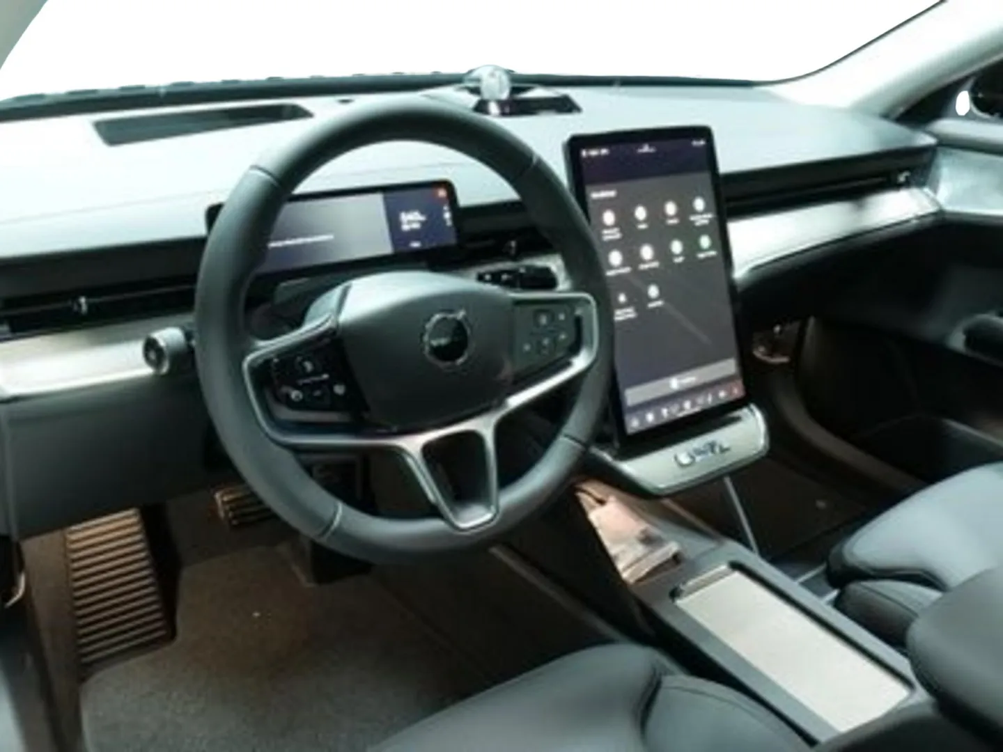 Autokuva 16 - JOL-743